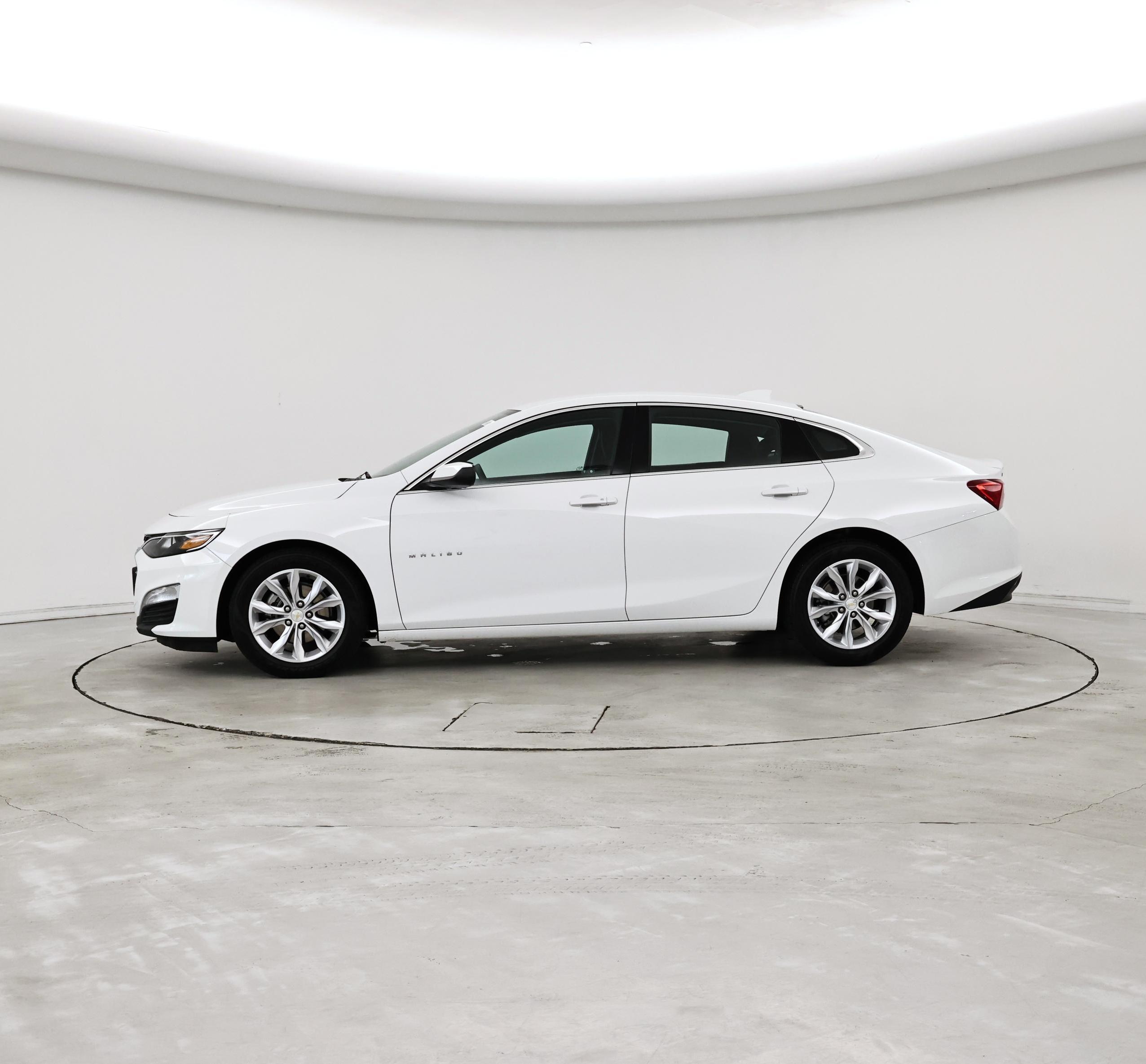 Thumbnail: 2023 Chevrolet Malibu - 3