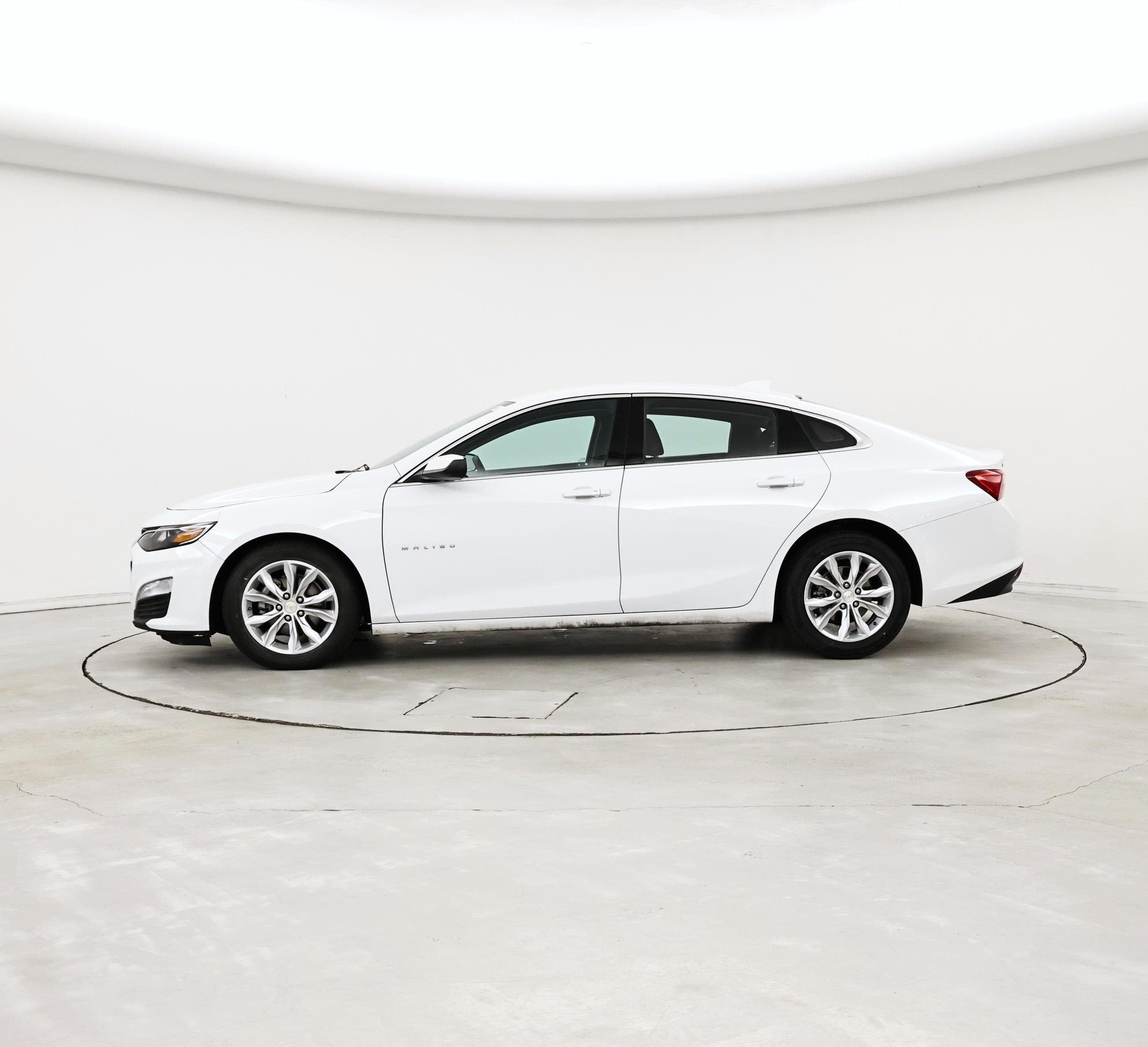 Thumbnail: 2023 Chevrolet Malibu - 3