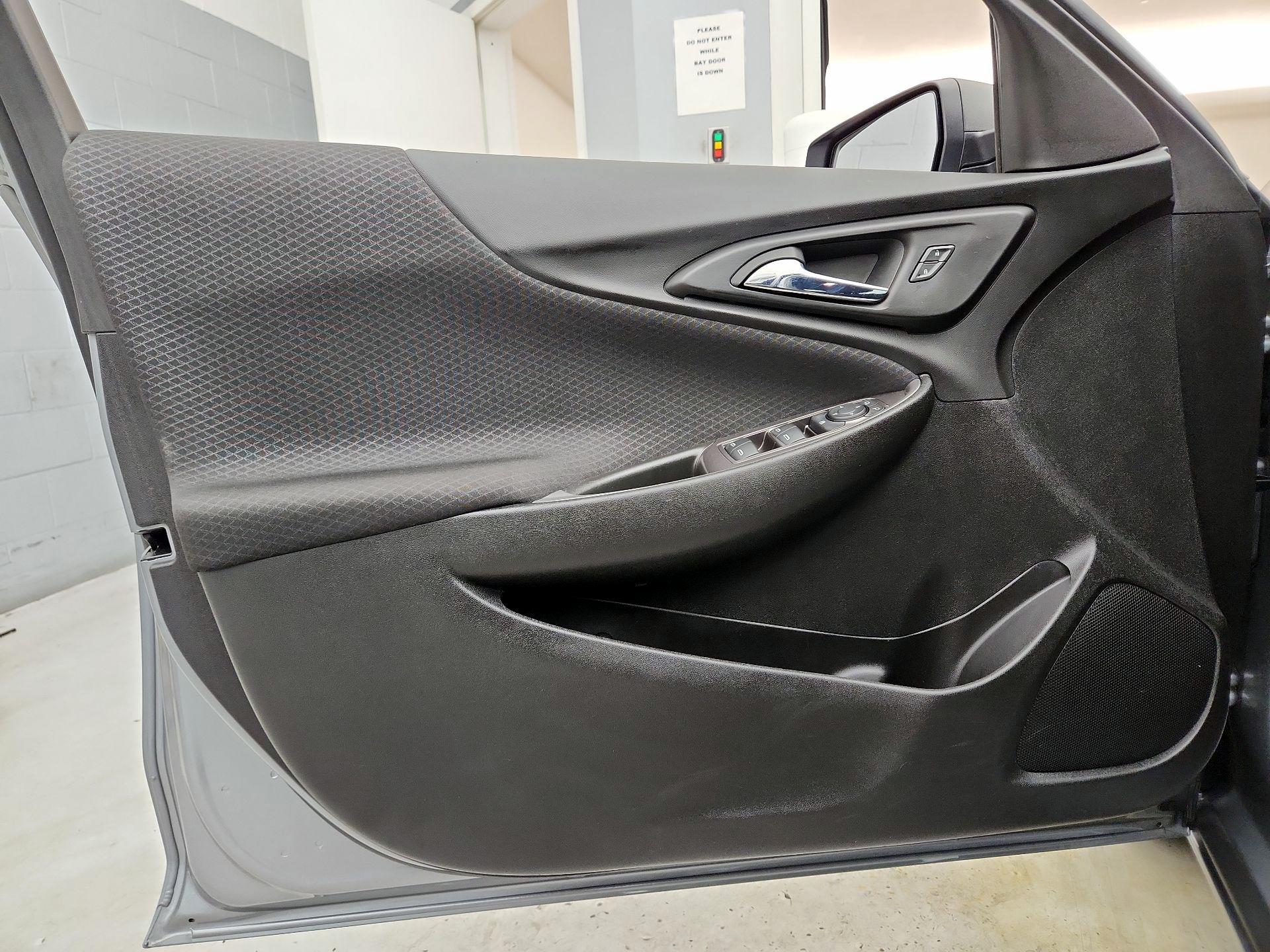 Thumbnail: 2023 Chevrolet Malibu - 12