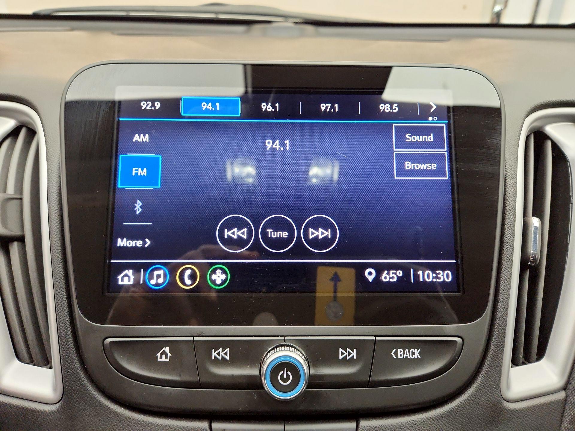 Thumbnail: 2023 Chevrolet Malibu - 15