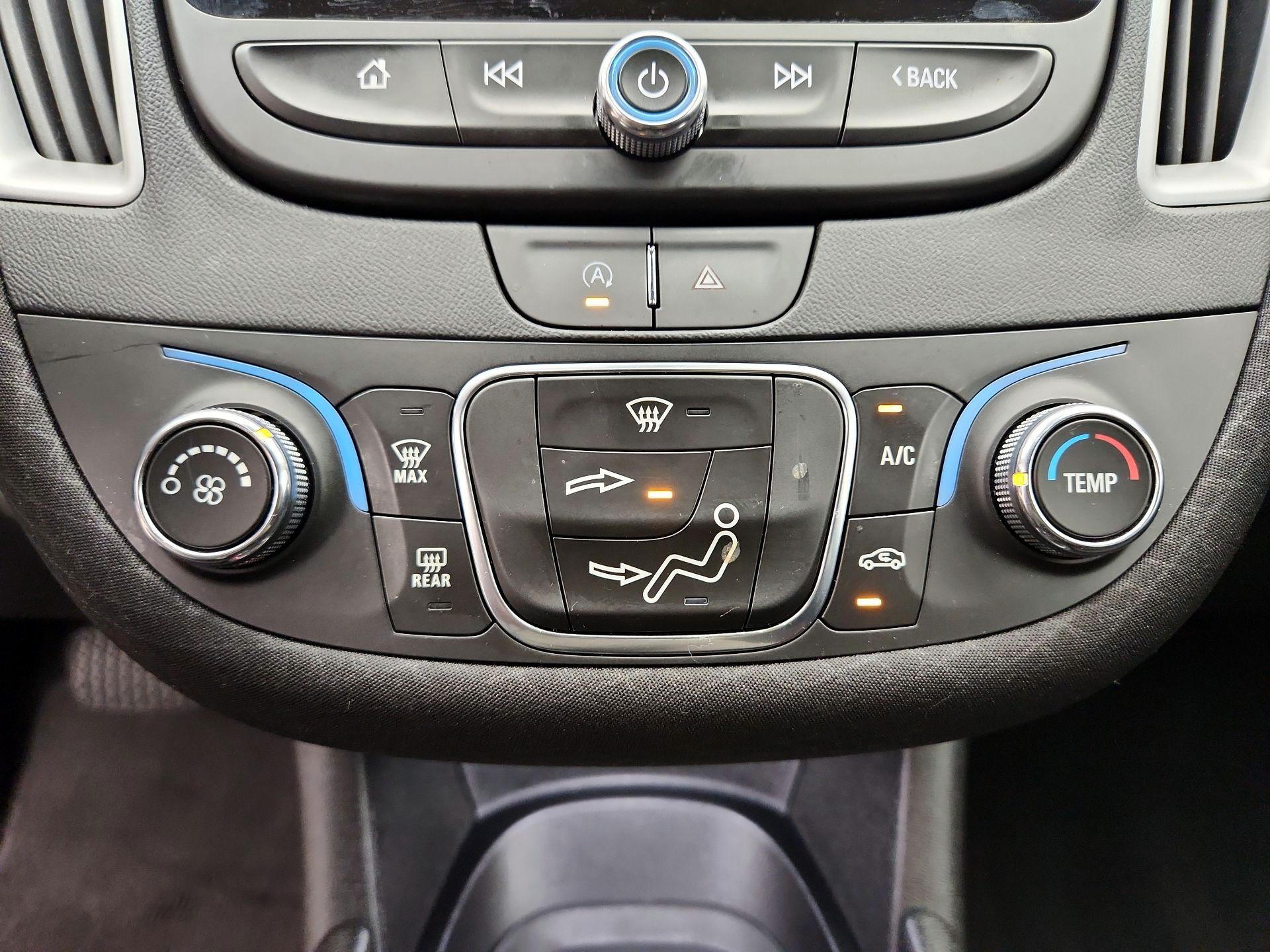 Thumbnail: 2023 Chevrolet Malibu - 16