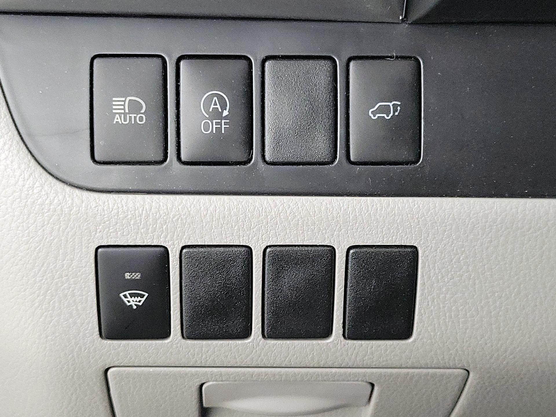 Thumbnail: 2019 Toyota Highlander - 13