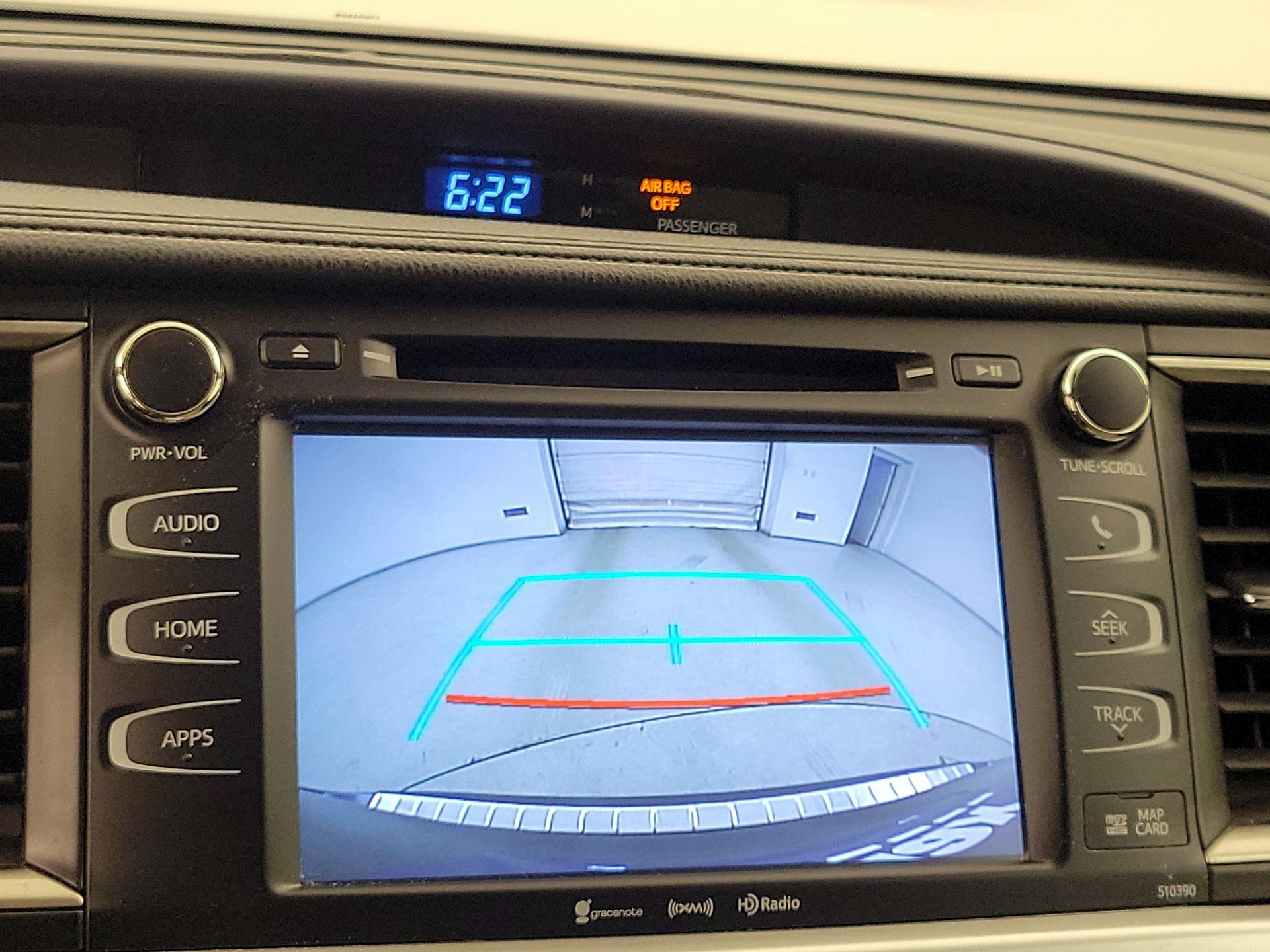 Thumbnail: 2019 Toyota Highlander - 15