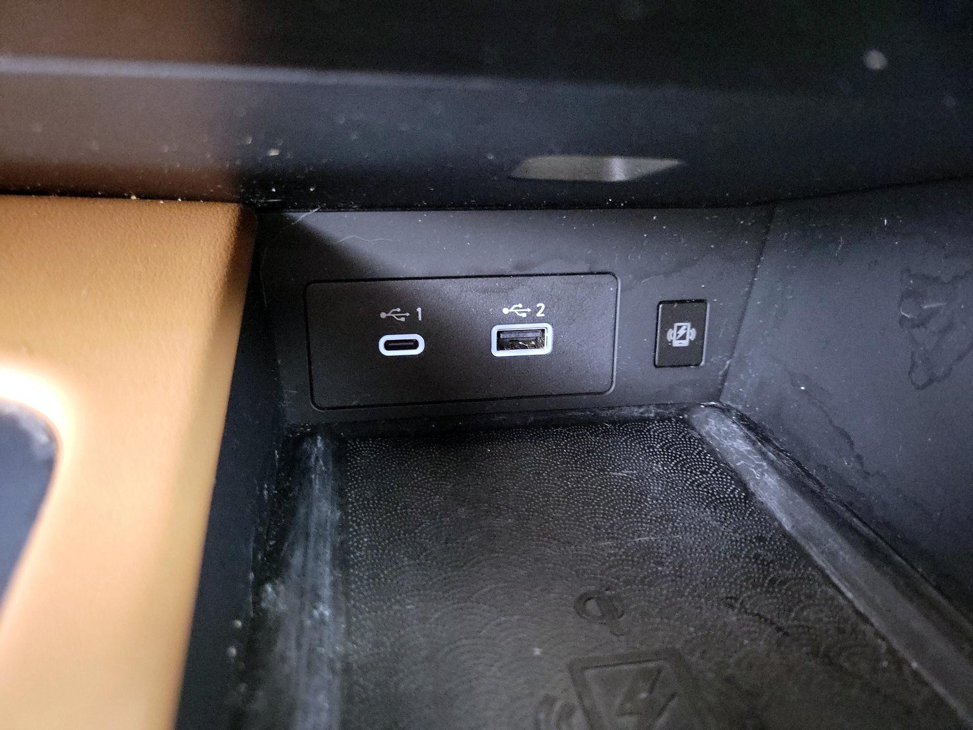 Thumbnail: 2023 INFINITI QX60 - 19