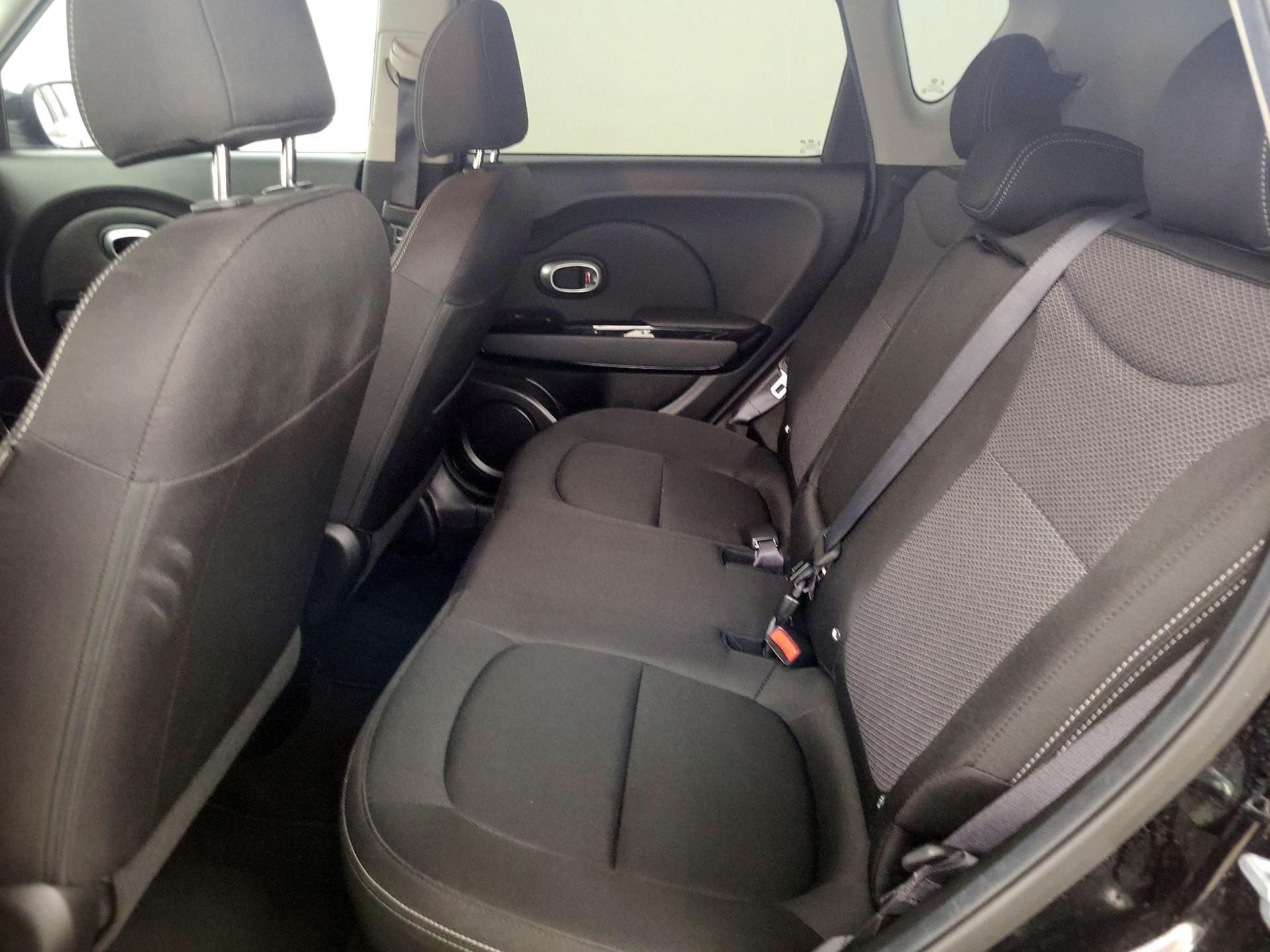 Thumbnail: 2018 Kia Soul - 18