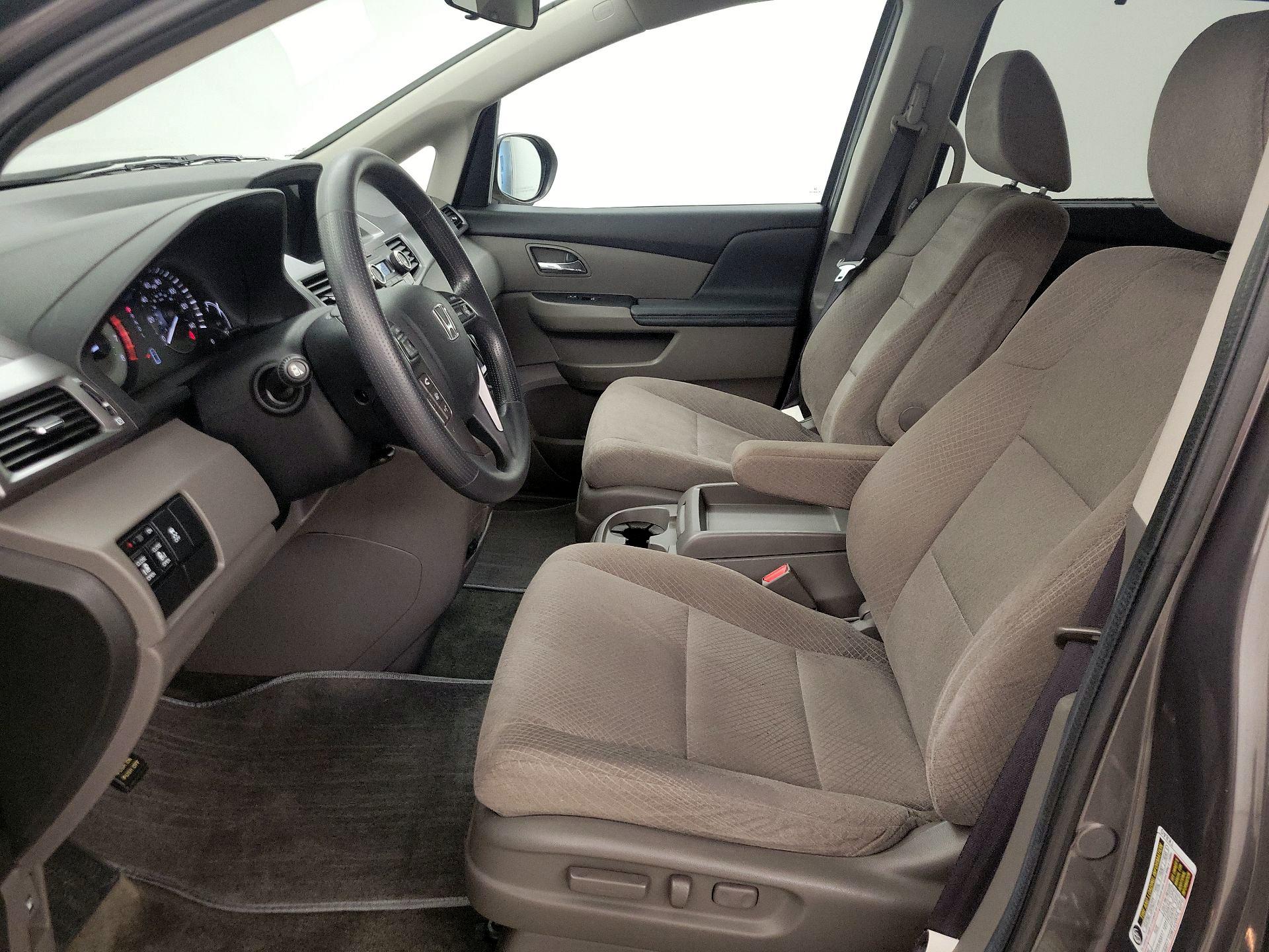 Thumbnail: 2014 Honda Odyssey - 11
