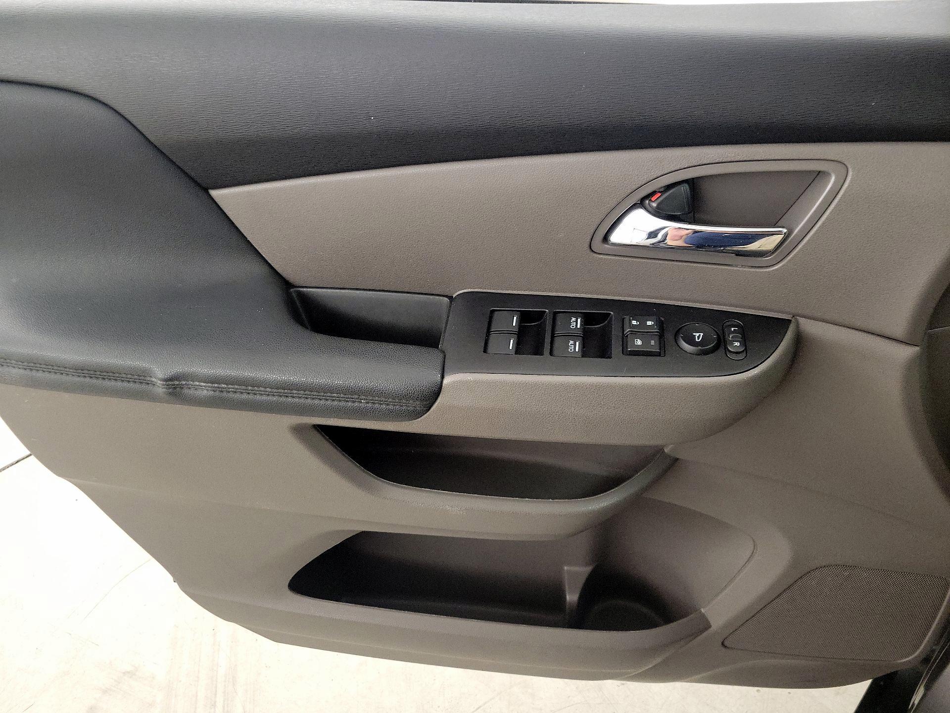Thumbnail: 2014 Honda Odyssey - 12