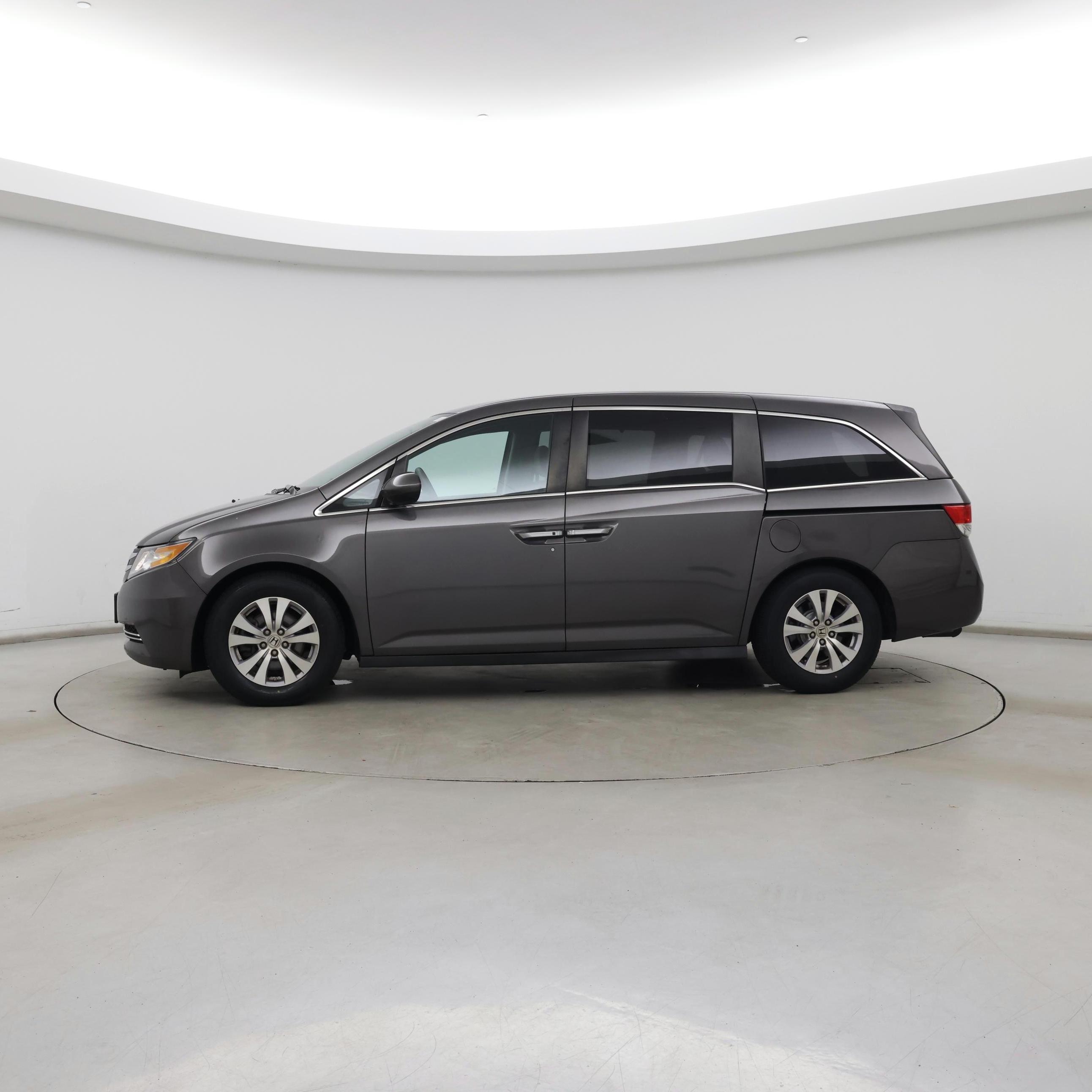 Thumbnail: 2014 Honda Odyssey - 3