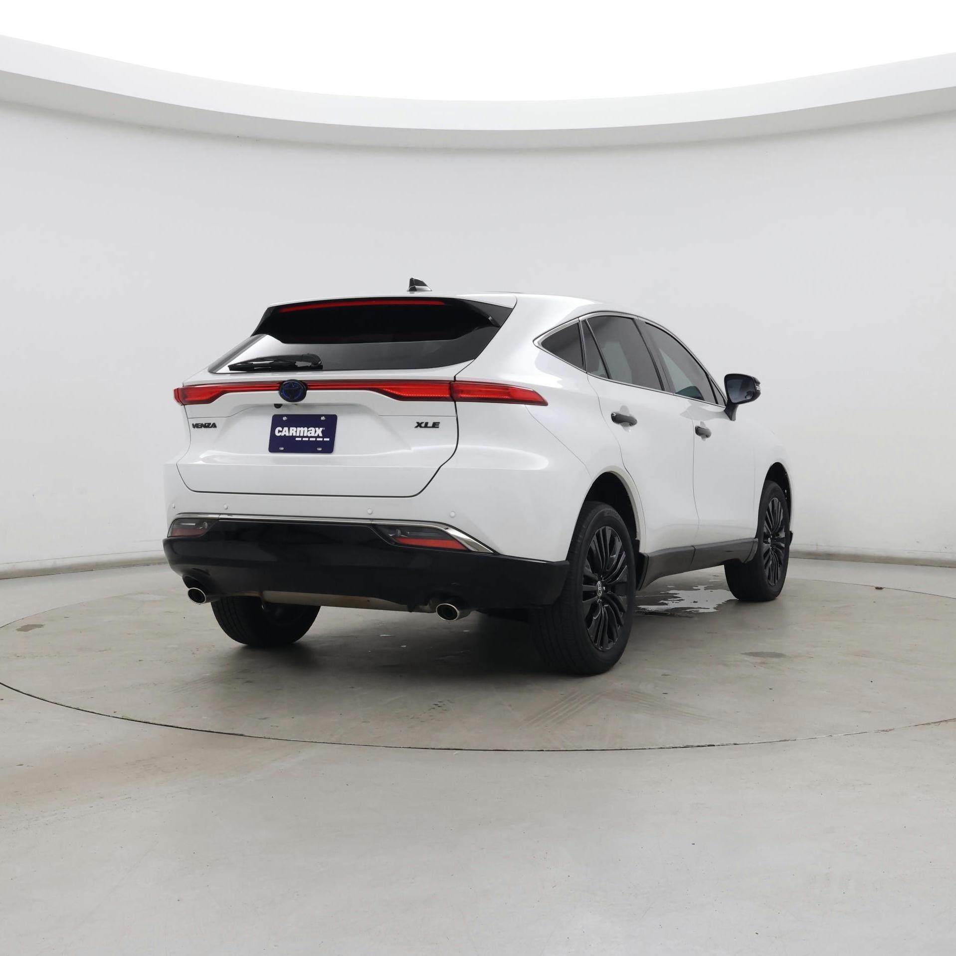 Thumbnail: 2023 Toyota Venza - 8