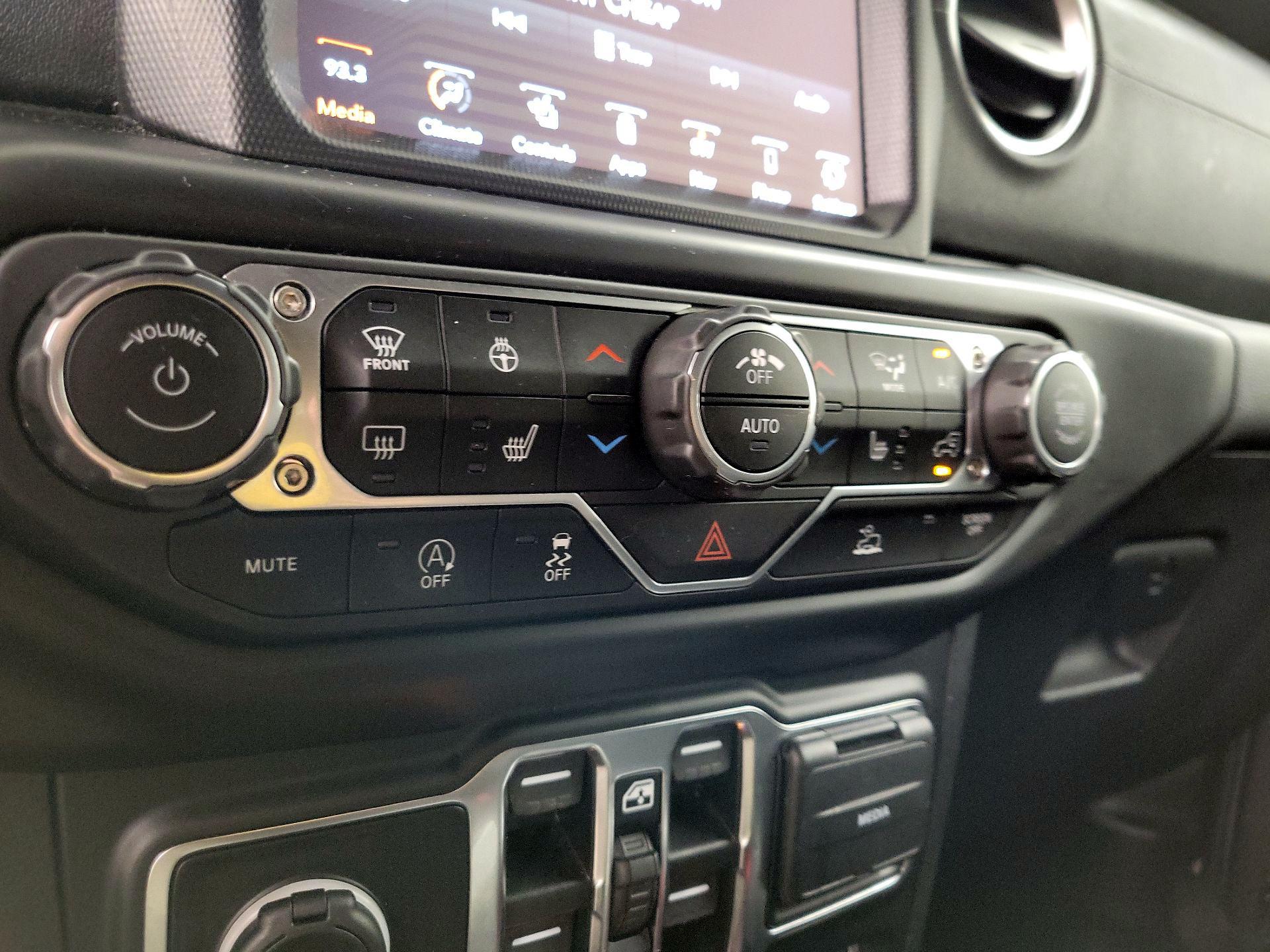 Thumbnail: 2021 Jeep Wrangler - 17