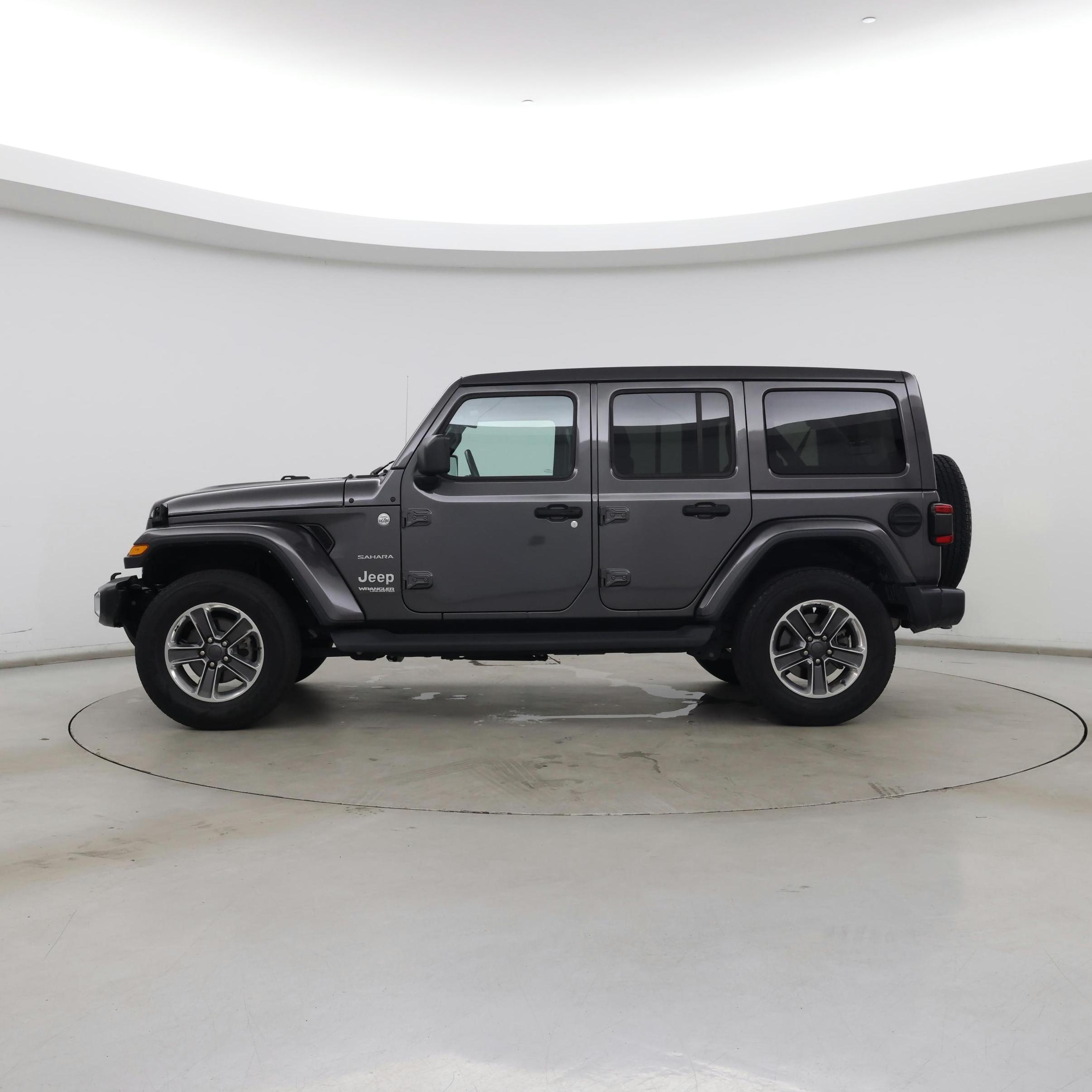 Thumbnail: 2021 Jeep Wrangler - 3