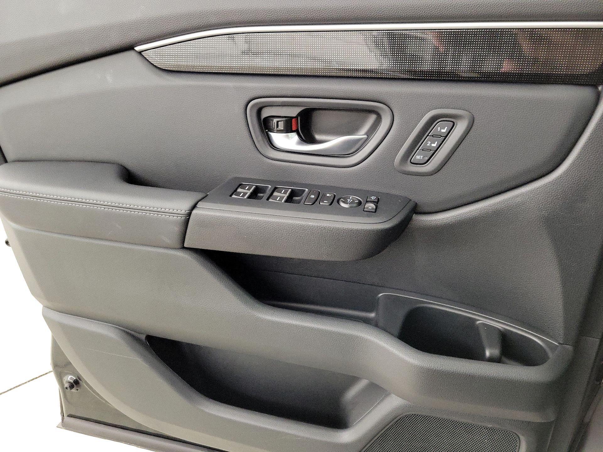 Thumbnail: 2025 Honda Pilot - 12