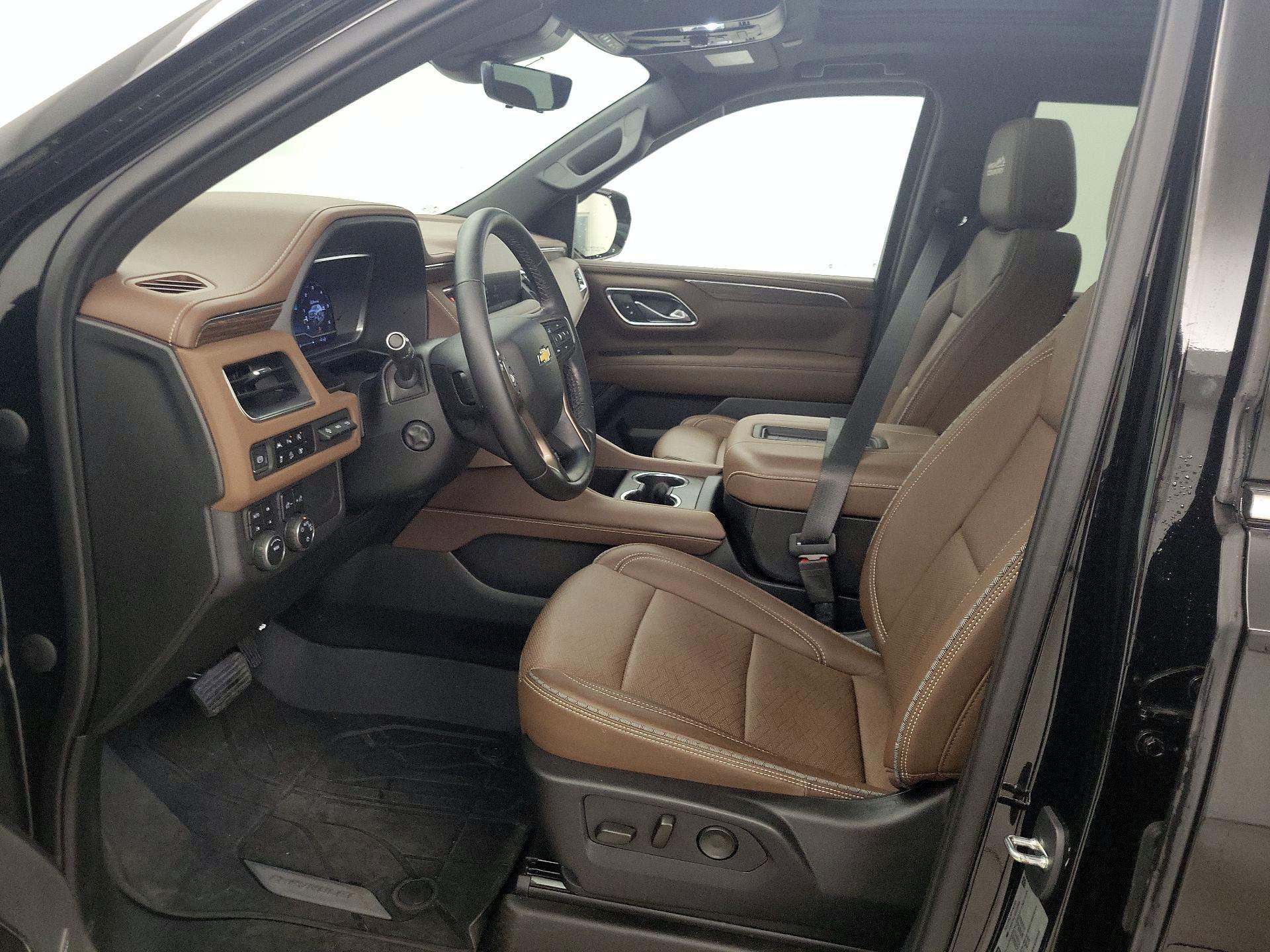 Thumbnail: 2023 Chevrolet Tahoe - 11