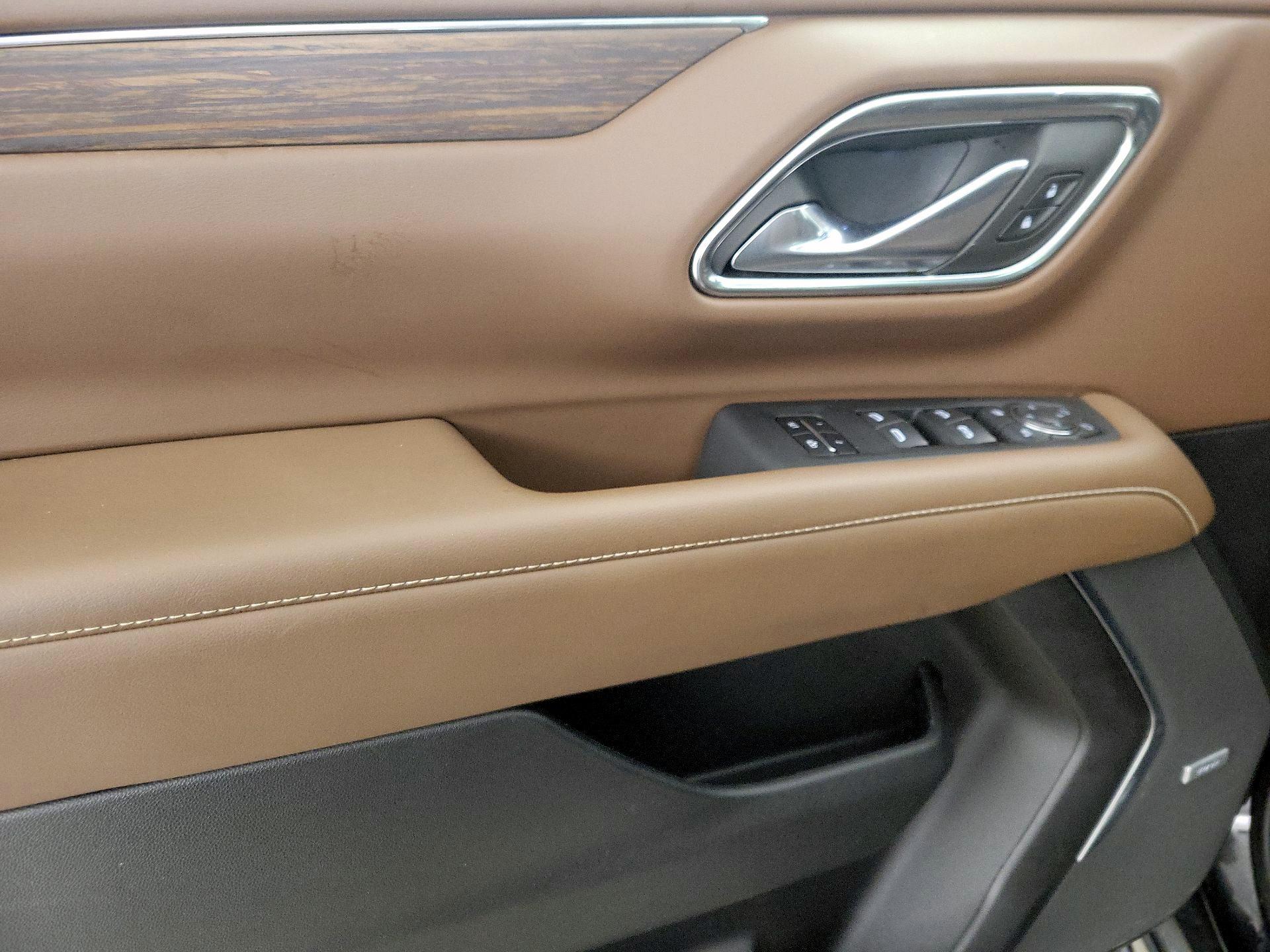 Thumbnail: 2023 Chevrolet Tahoe - 12