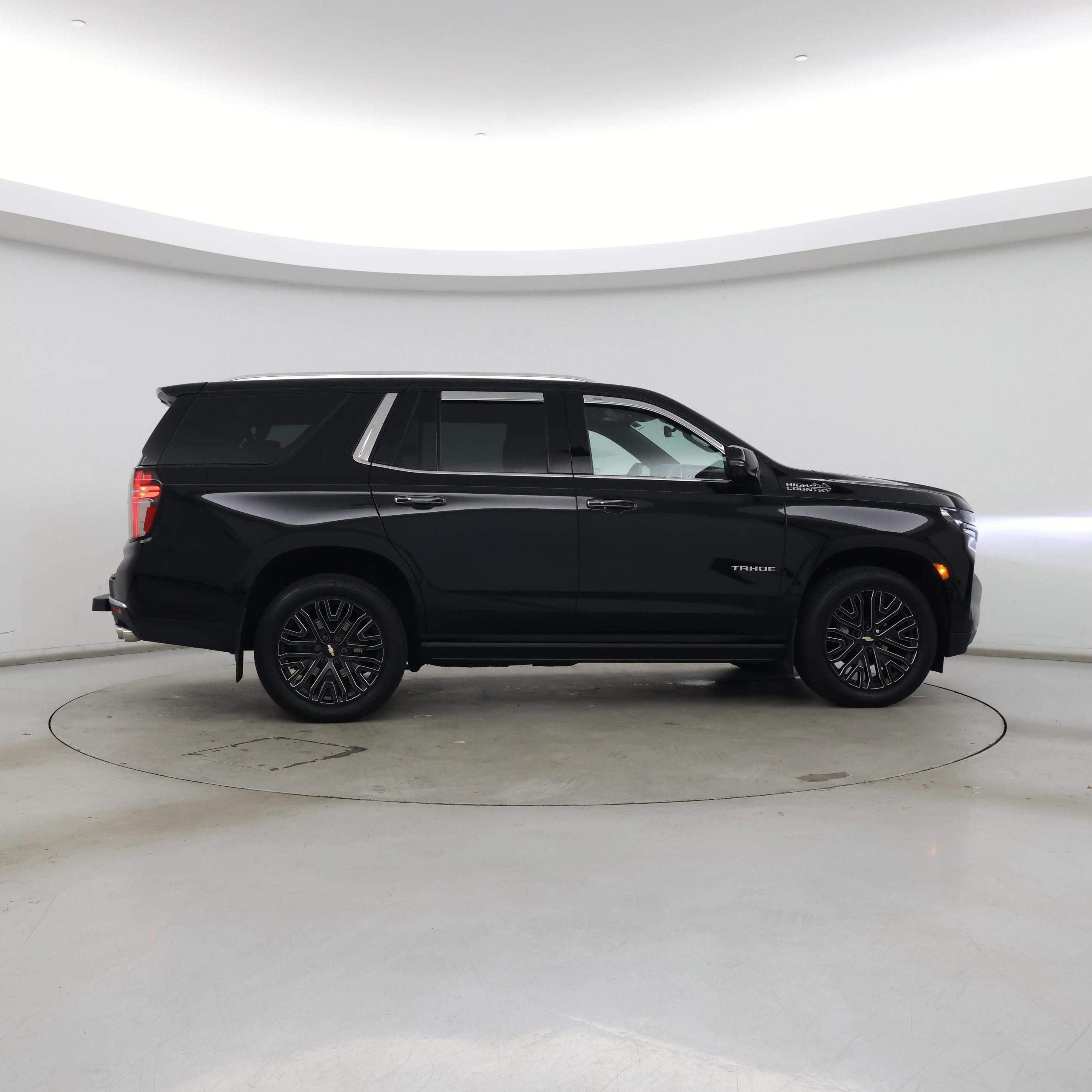 Thumbnail: 2023 Chevrolet Tahoe - 7