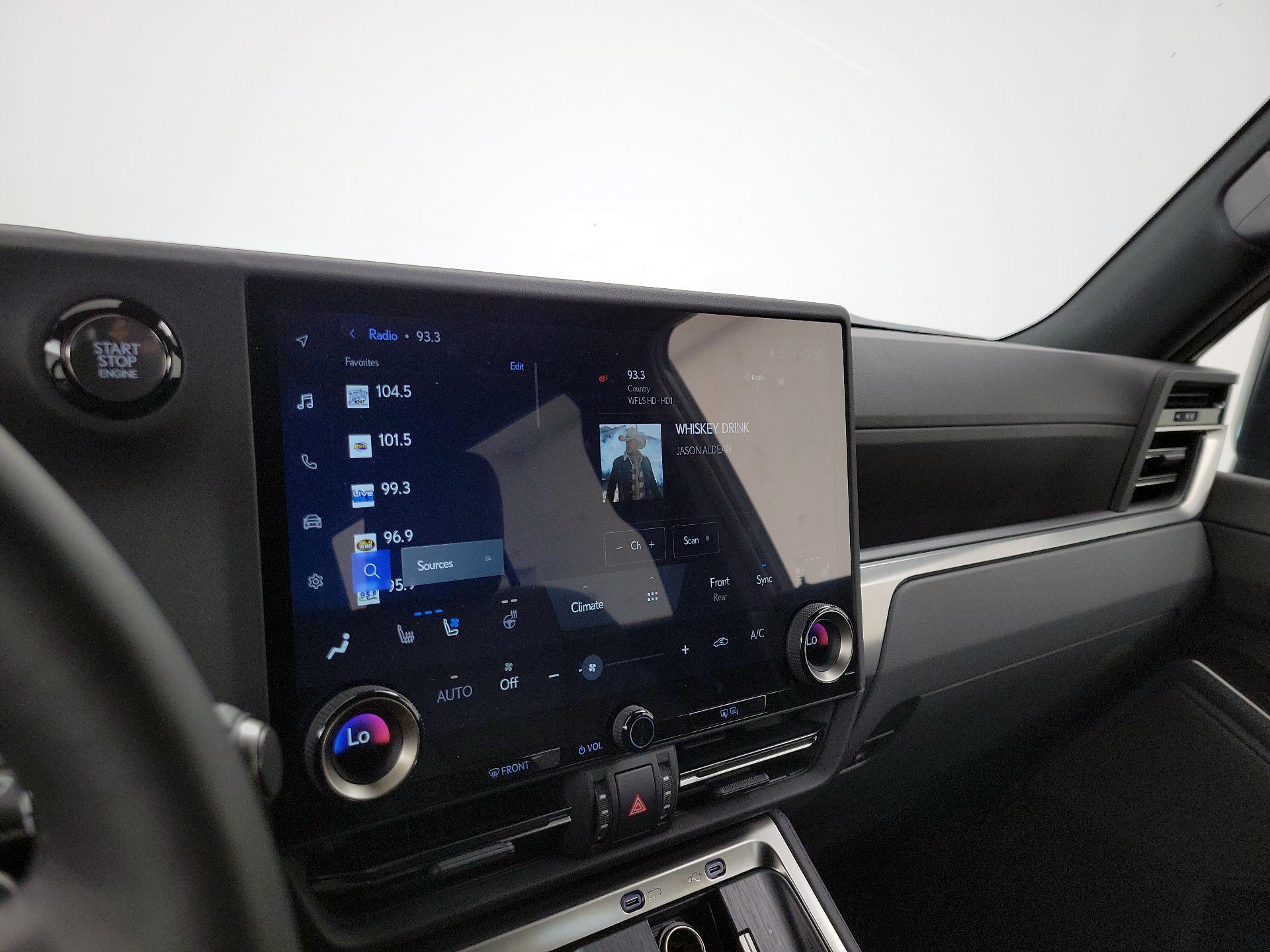 Thumbnail: 2024 Lexus GX - 15