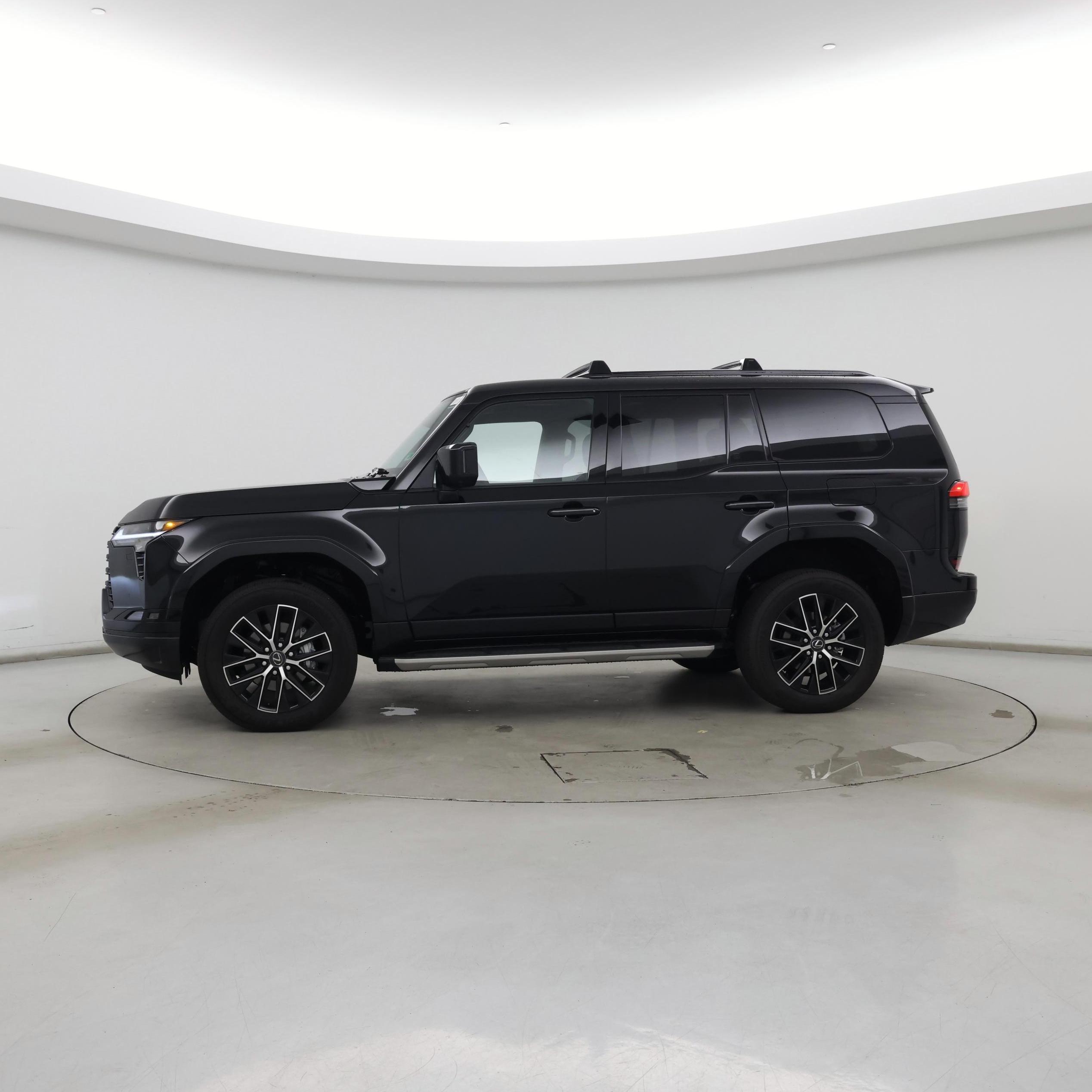 Thumbnail: 2024 Lexus GX - 3