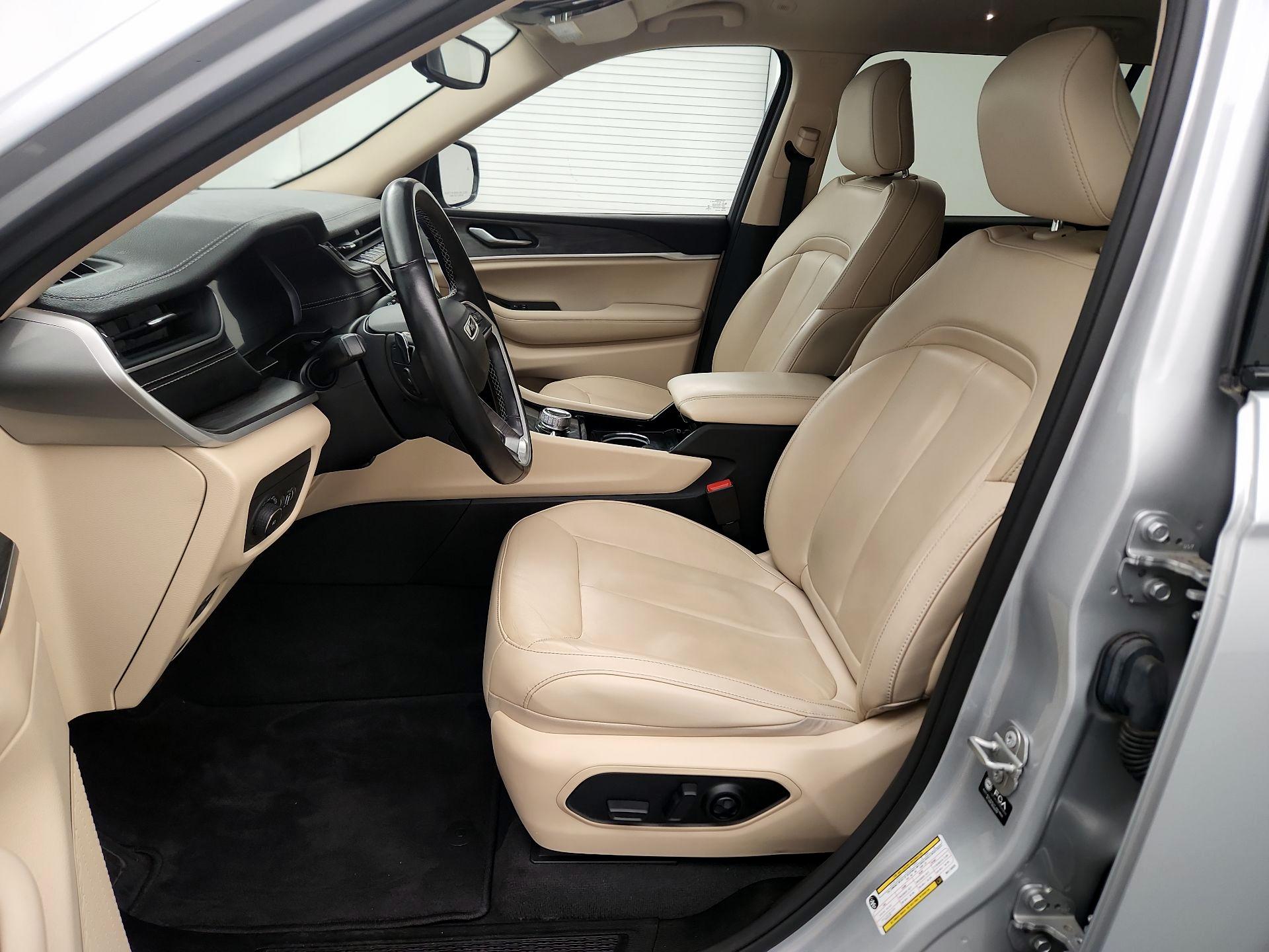 Thumbnail: 2021 Jeep Grand Cherokee L - 11