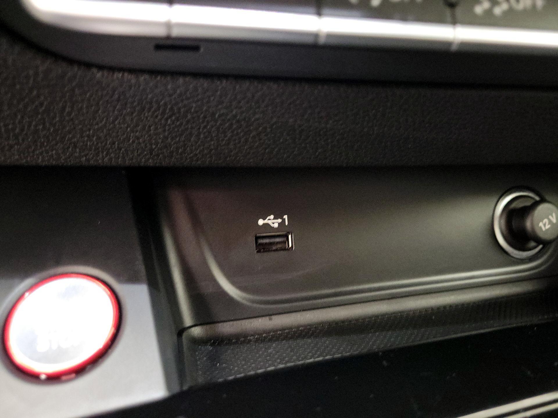 Thumbnail: 2023 Audi S4 - 16