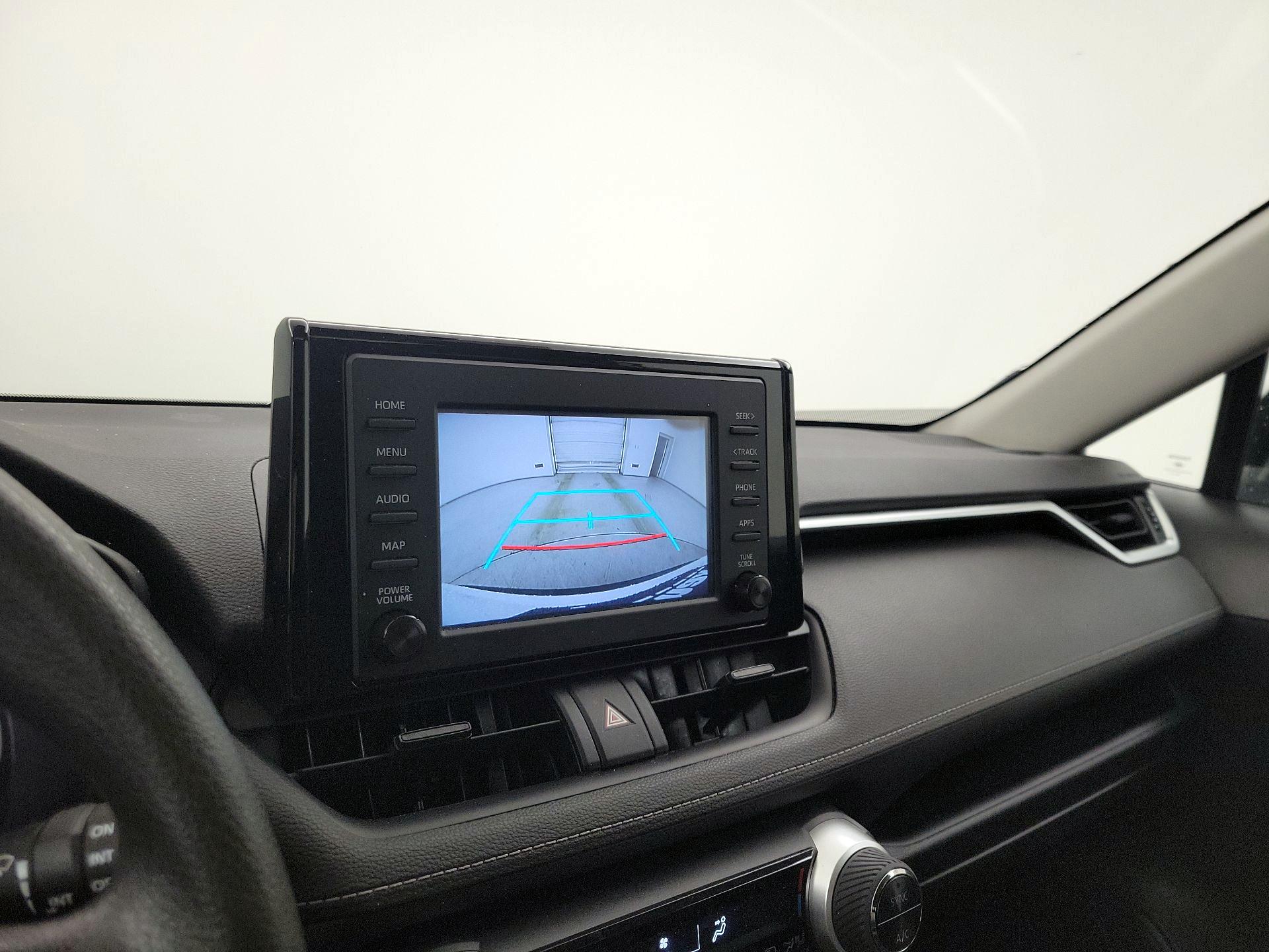 Thumbnail: 2019 Toyota RAV4 - 14