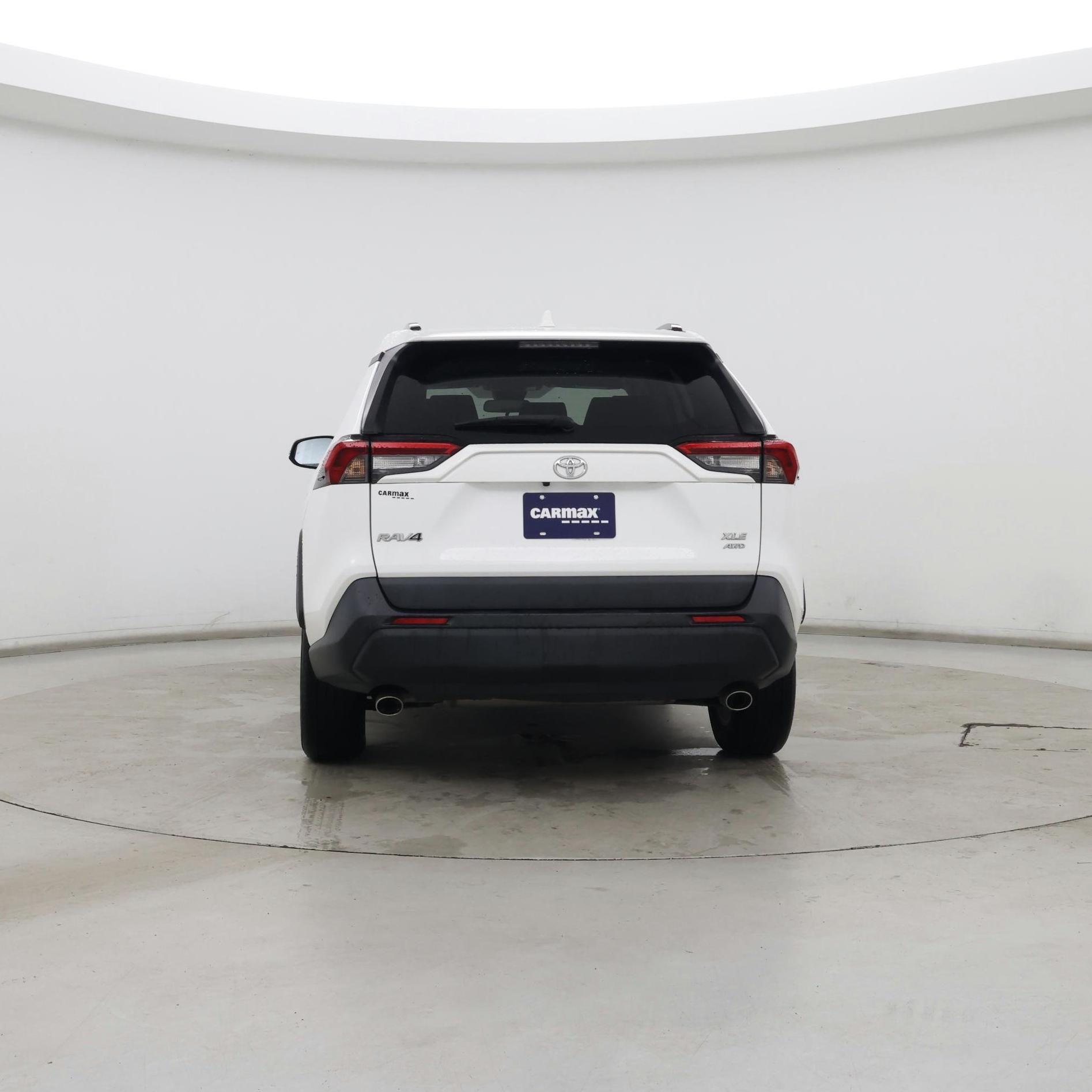 Thumbnail: 2019 Toyota RAV4 - 6