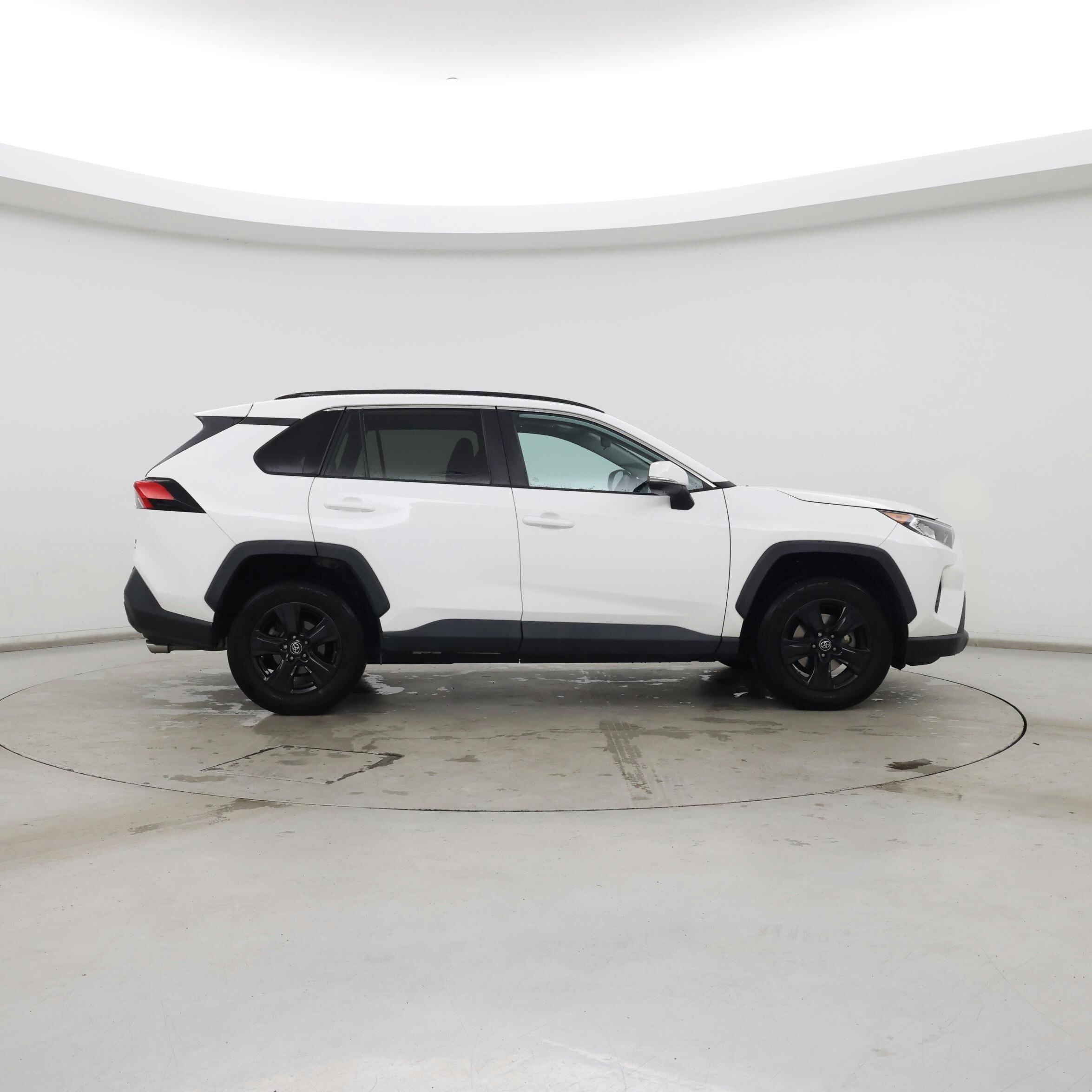 Thumbnail: 2019 Toyota RAV4 - 7