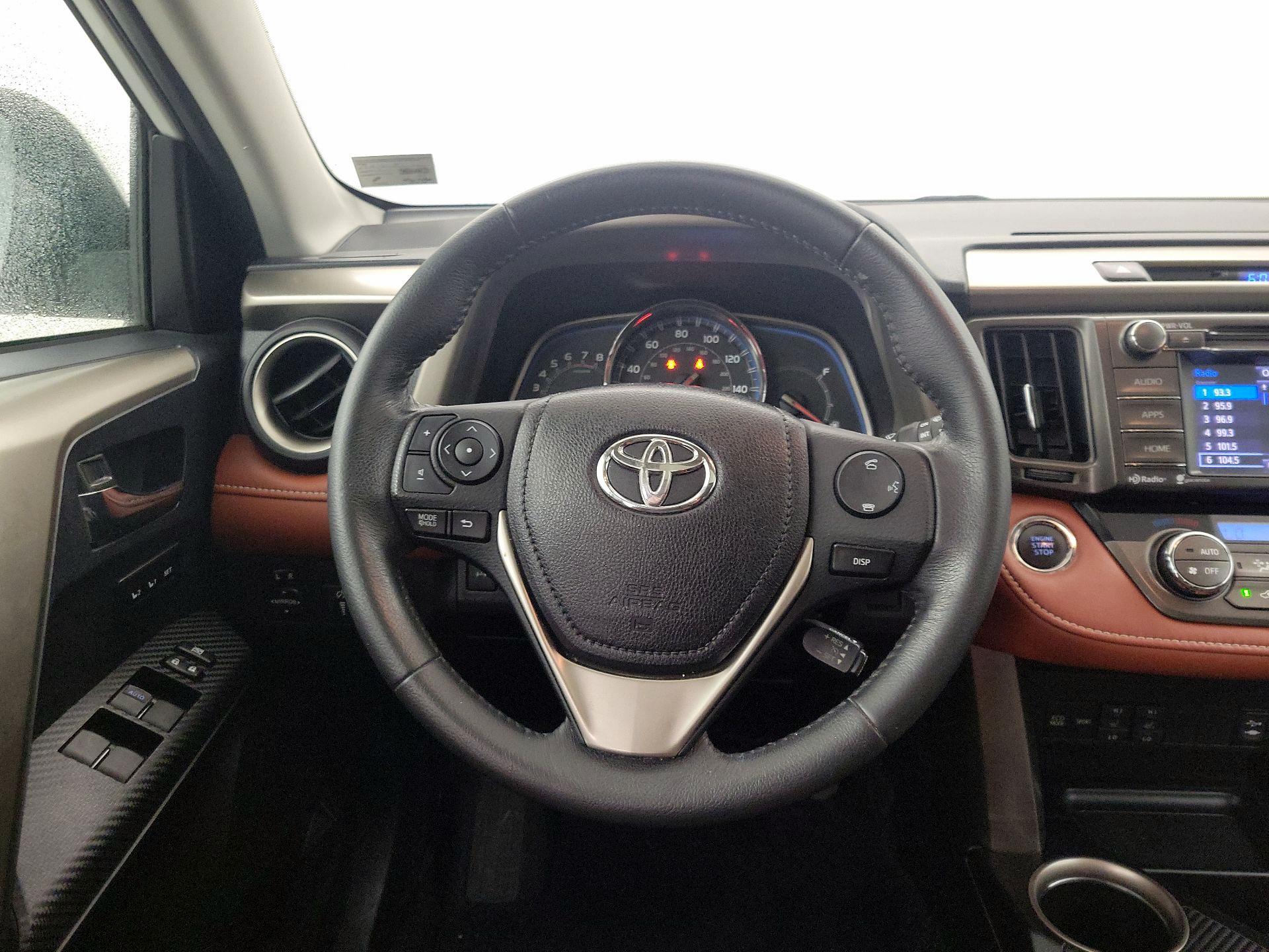 Thumbnail: 2014 Toyota RAV4 - 10