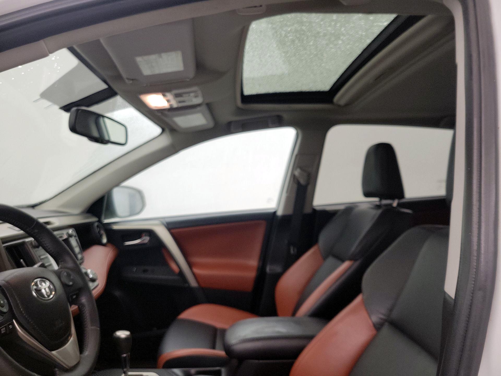 Thumbnail: 2014 Toyota RAV4 - 19