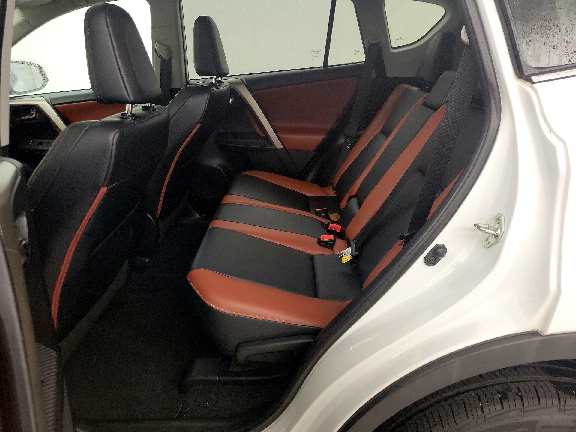 Thumbnail: 2014 Toyota RAV4 - 20