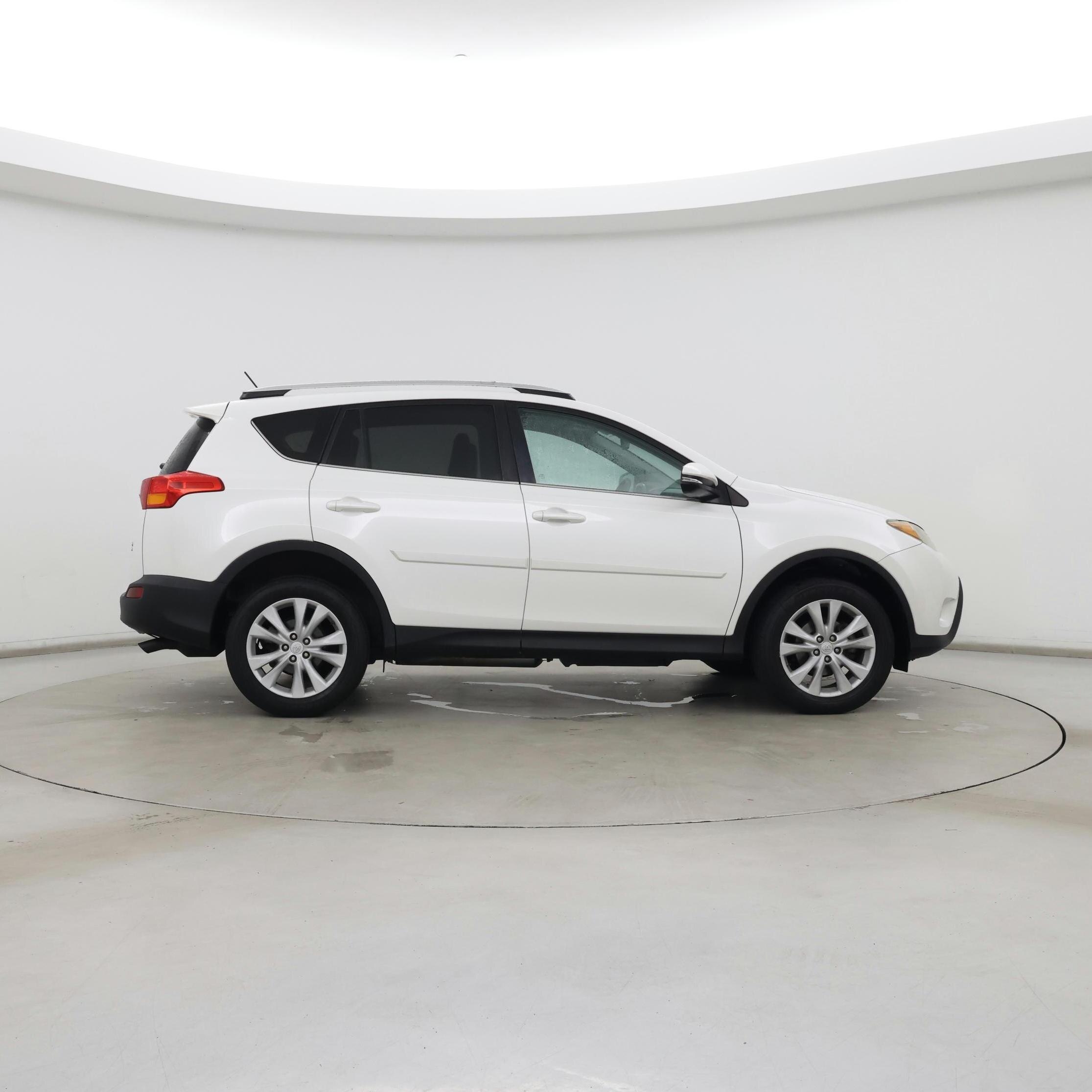Thumbnail: 2014 Toyota RAV4 - 7