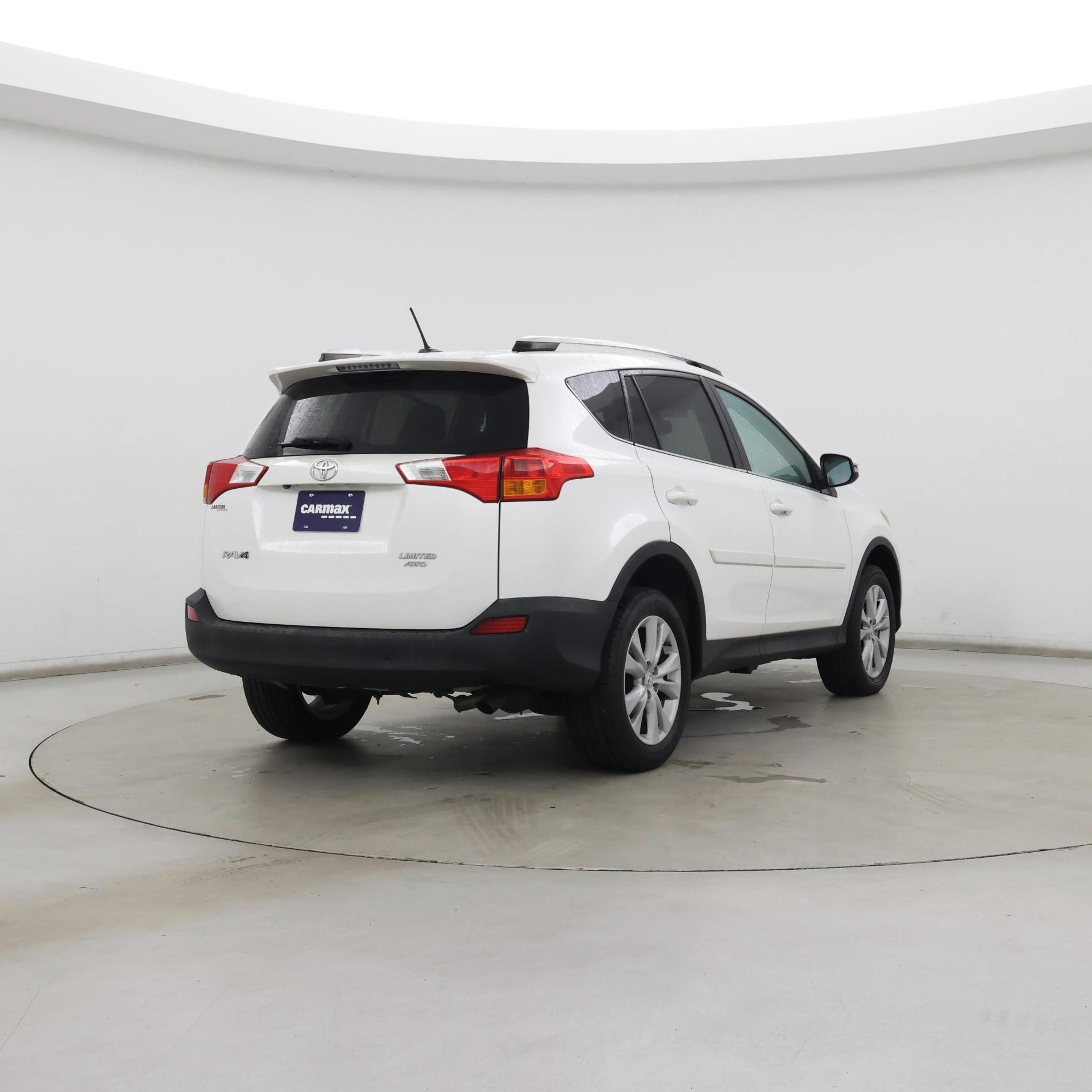 Thumbnail: 2014 Toyota RAV4 - 8