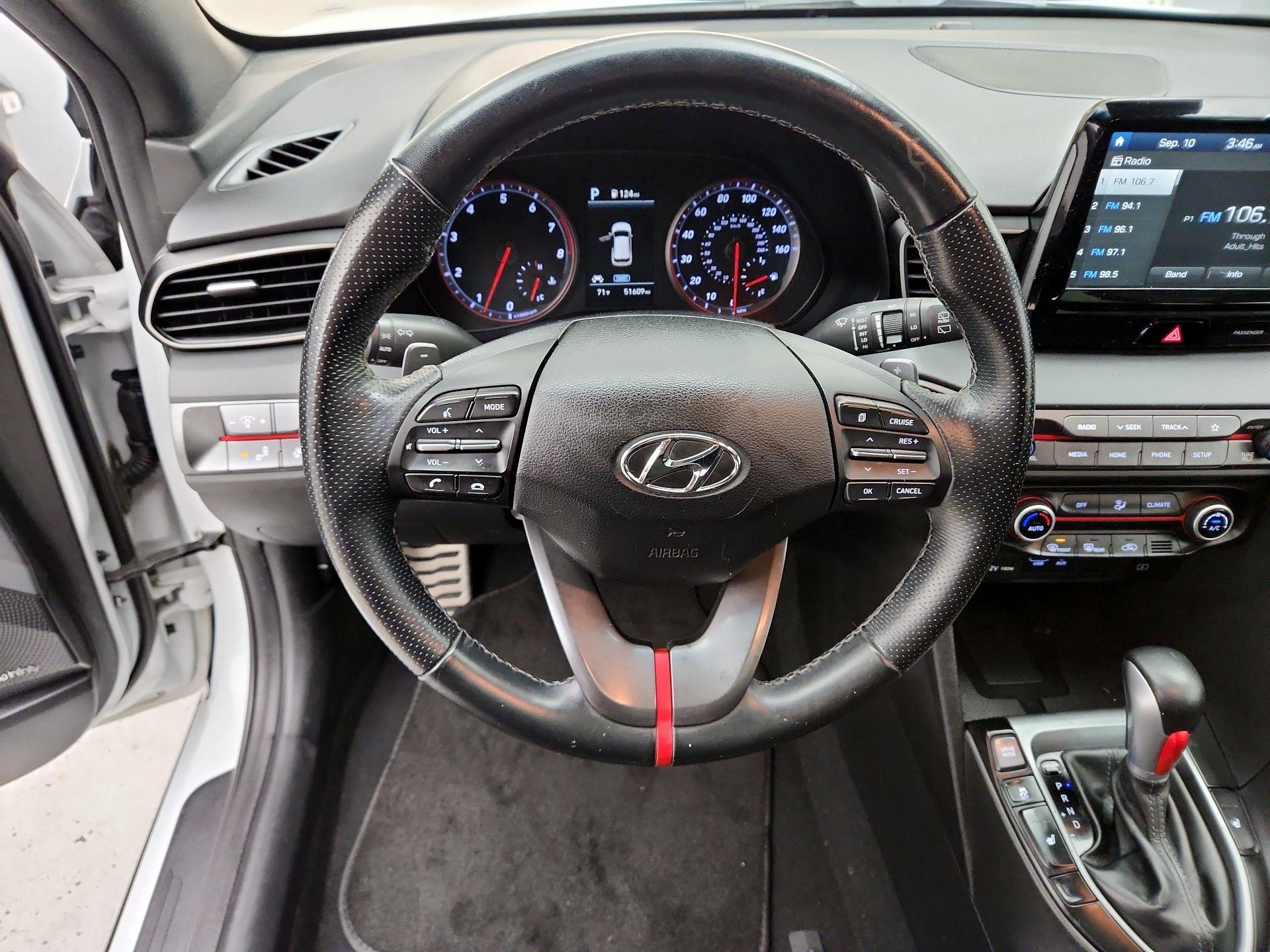 Thumbnail: 2020 Hyundai Veloster - 10
