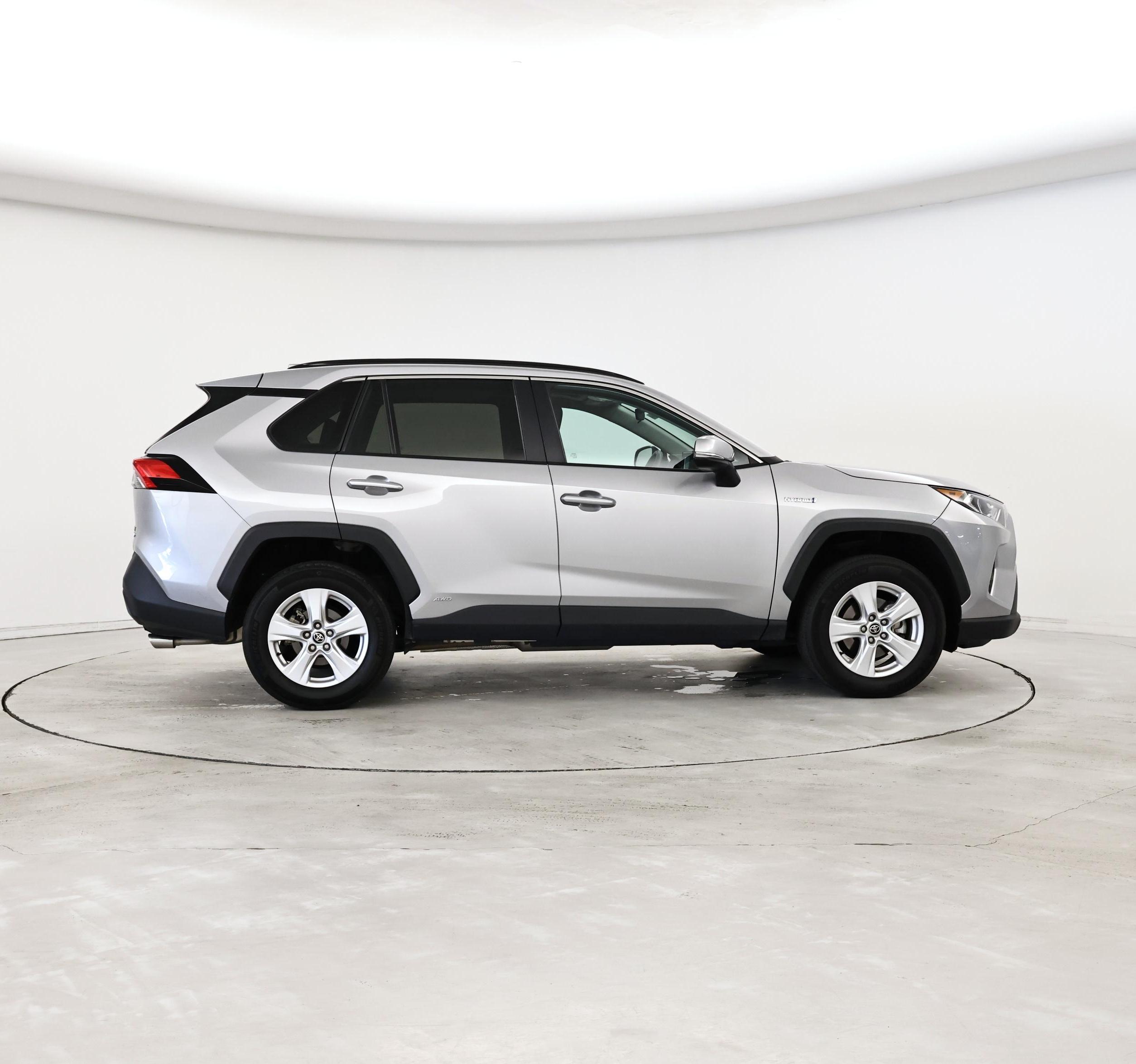 Thumbnail: 2021 Toyota RAV4 - 7