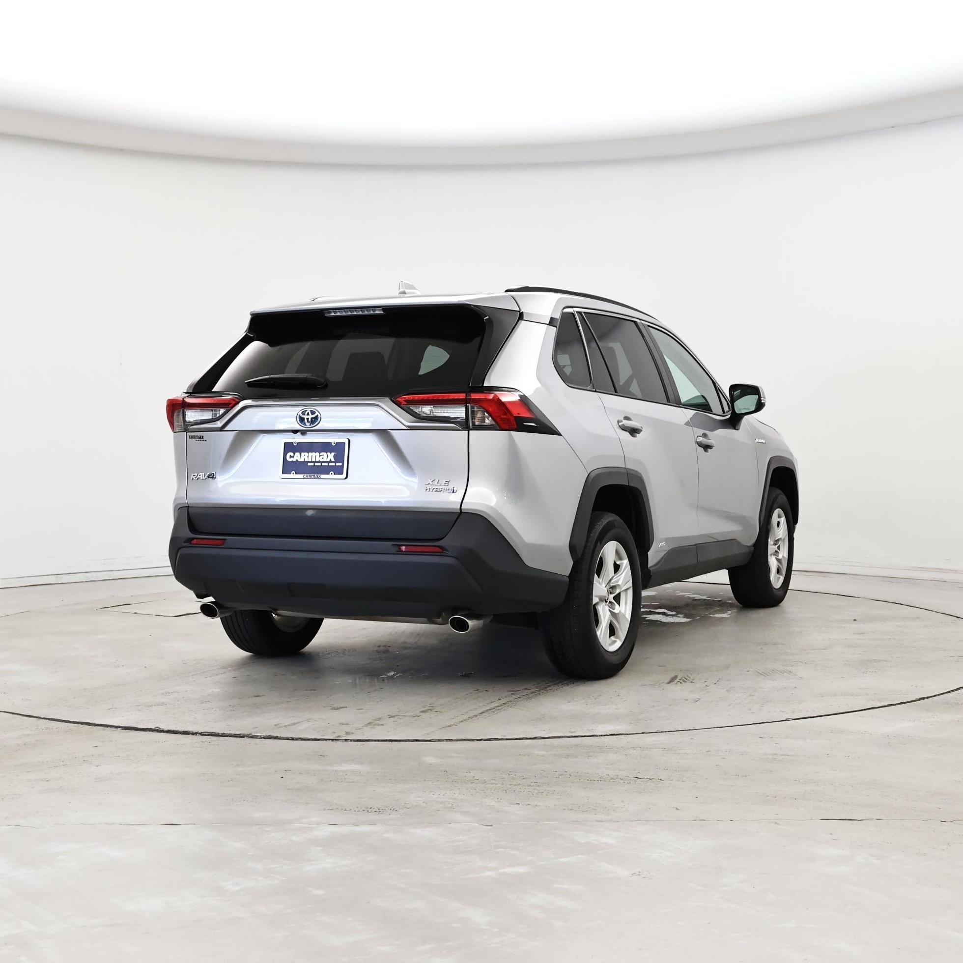 Thumbnail: 2021 Toyota RAV4 - 8