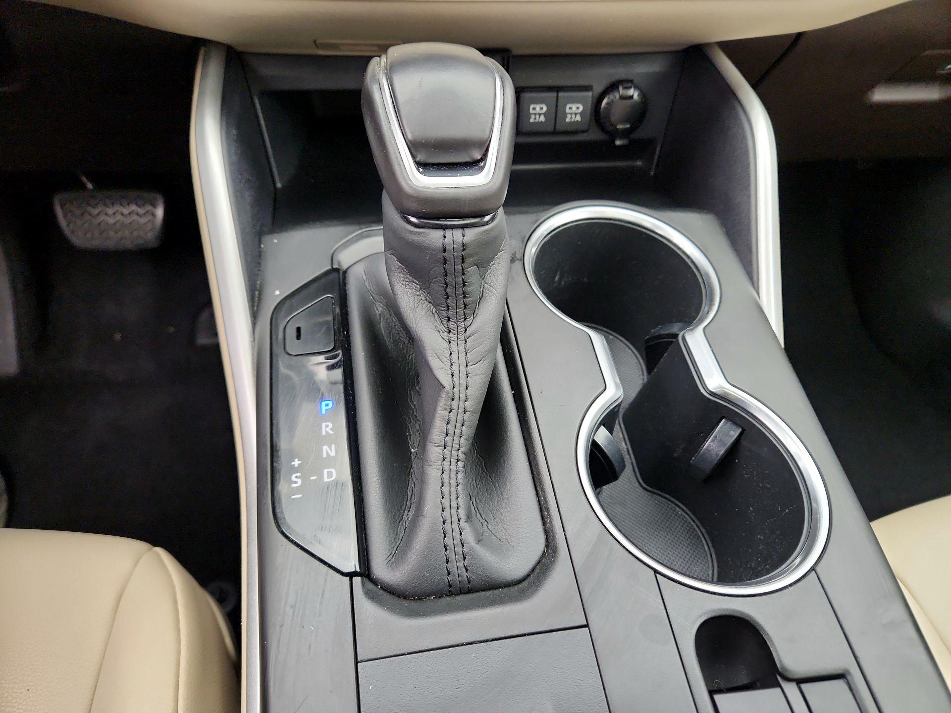 Thumbnail: 2020 Toyota Highlander - 17