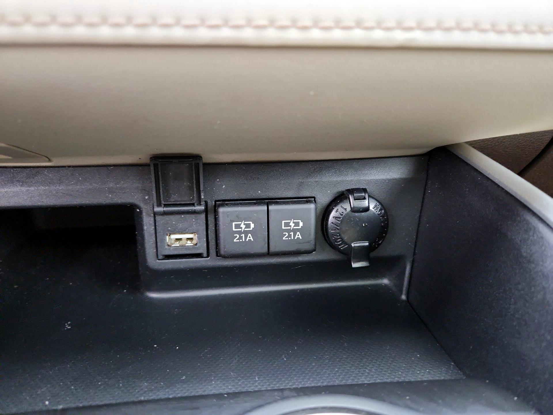 Thumbnail: 2020 Toyota Highlander - 18