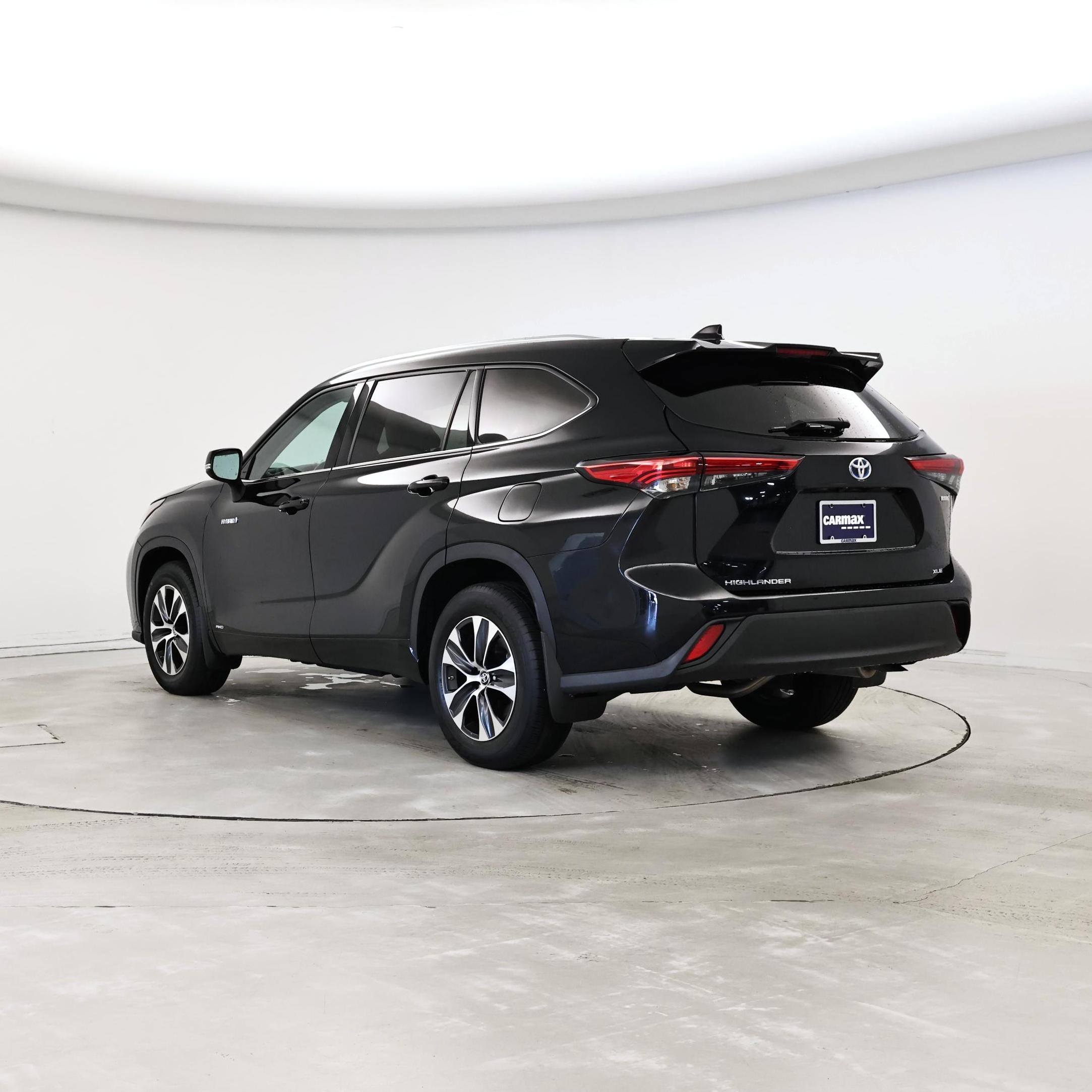 Thumbnail: 2020 Toyota Highlander - 2