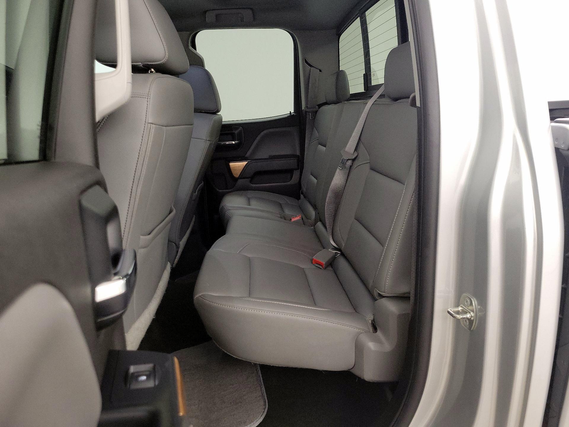 Thumbnail: 2016 Chevrolet Silverado 3500 - 20