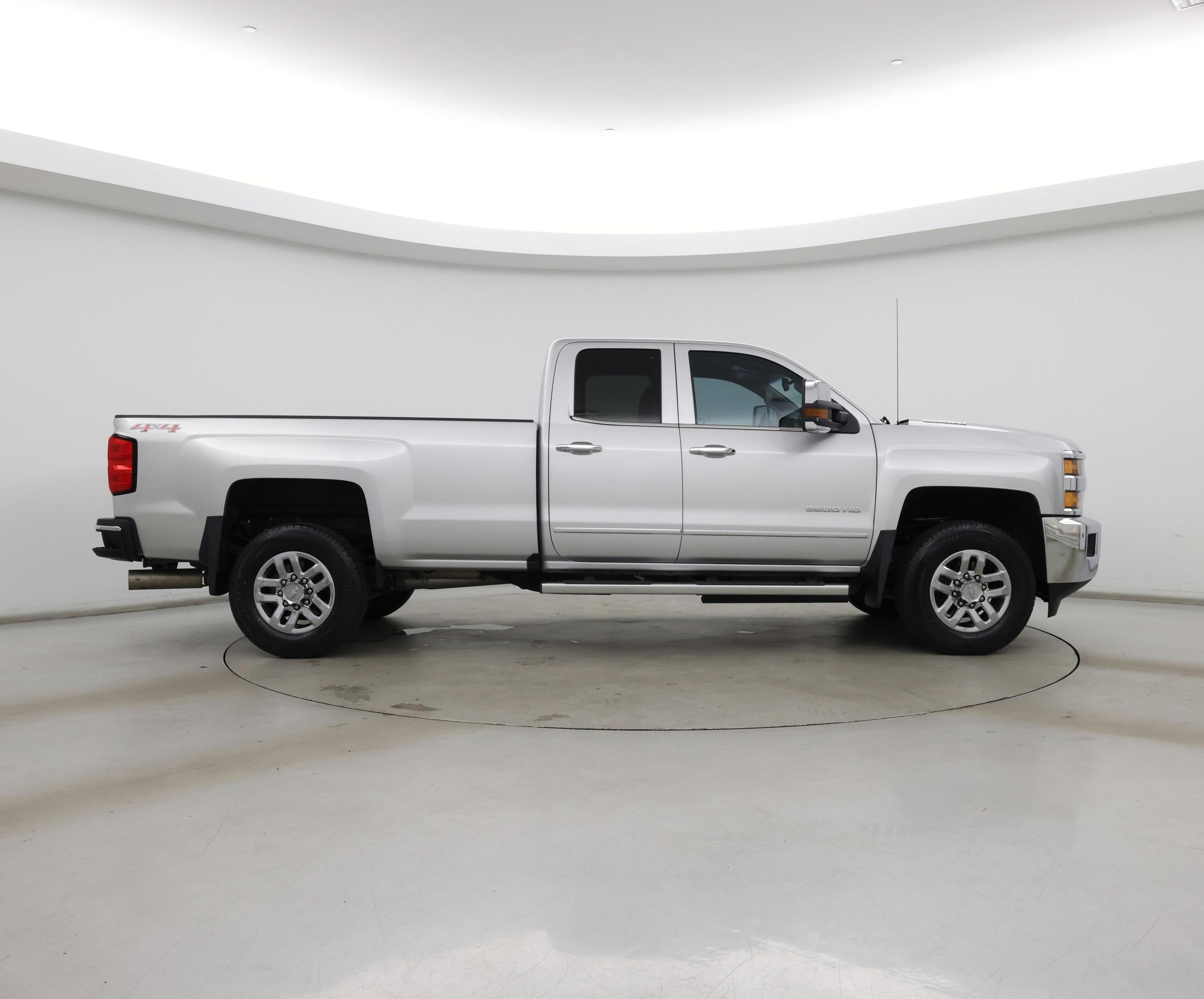 Thumbnail: 2016 Chevrolet Silverado 3500 - 7