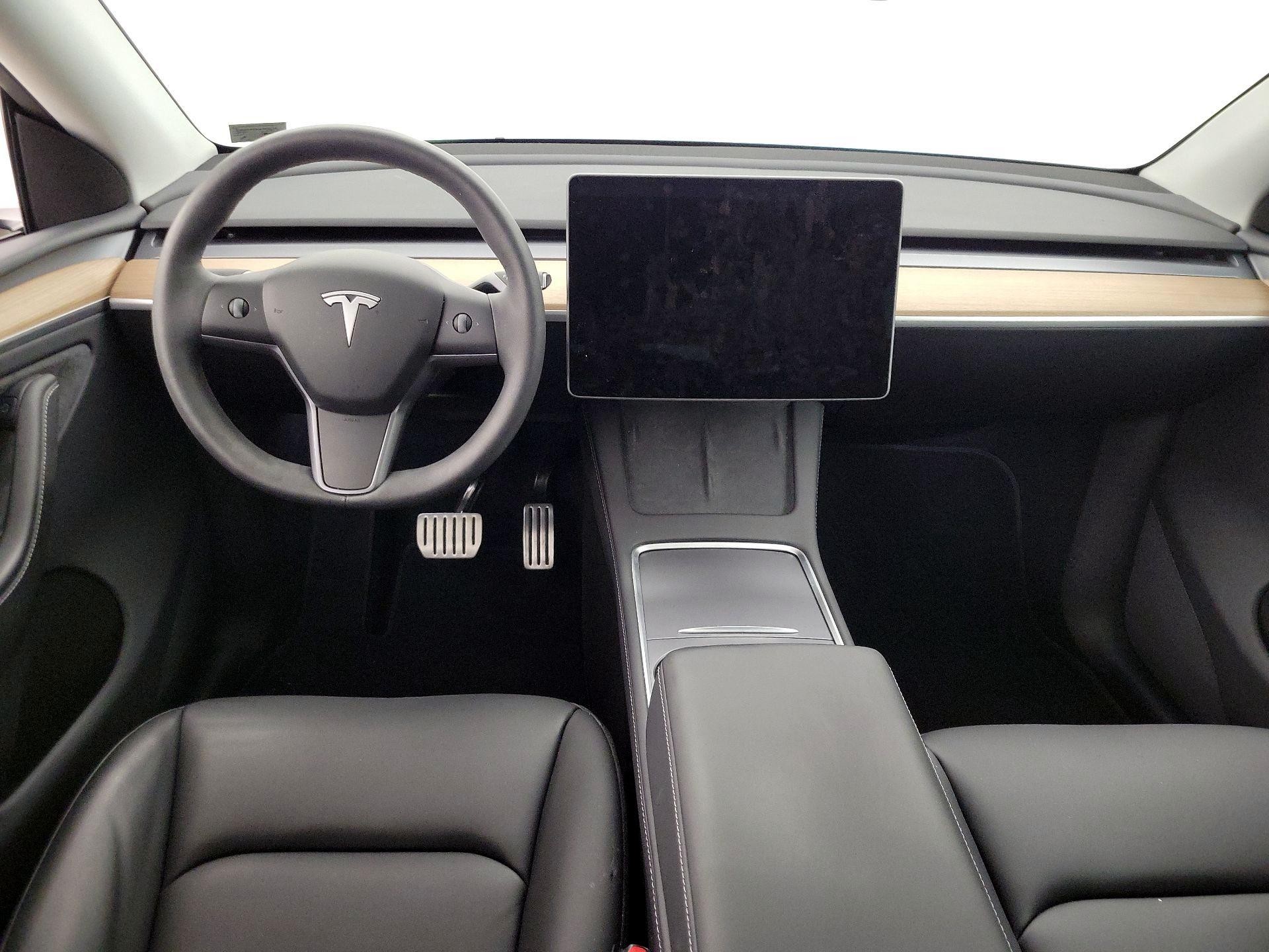 Thumbnail: 2025 Tesla Model Y - 9