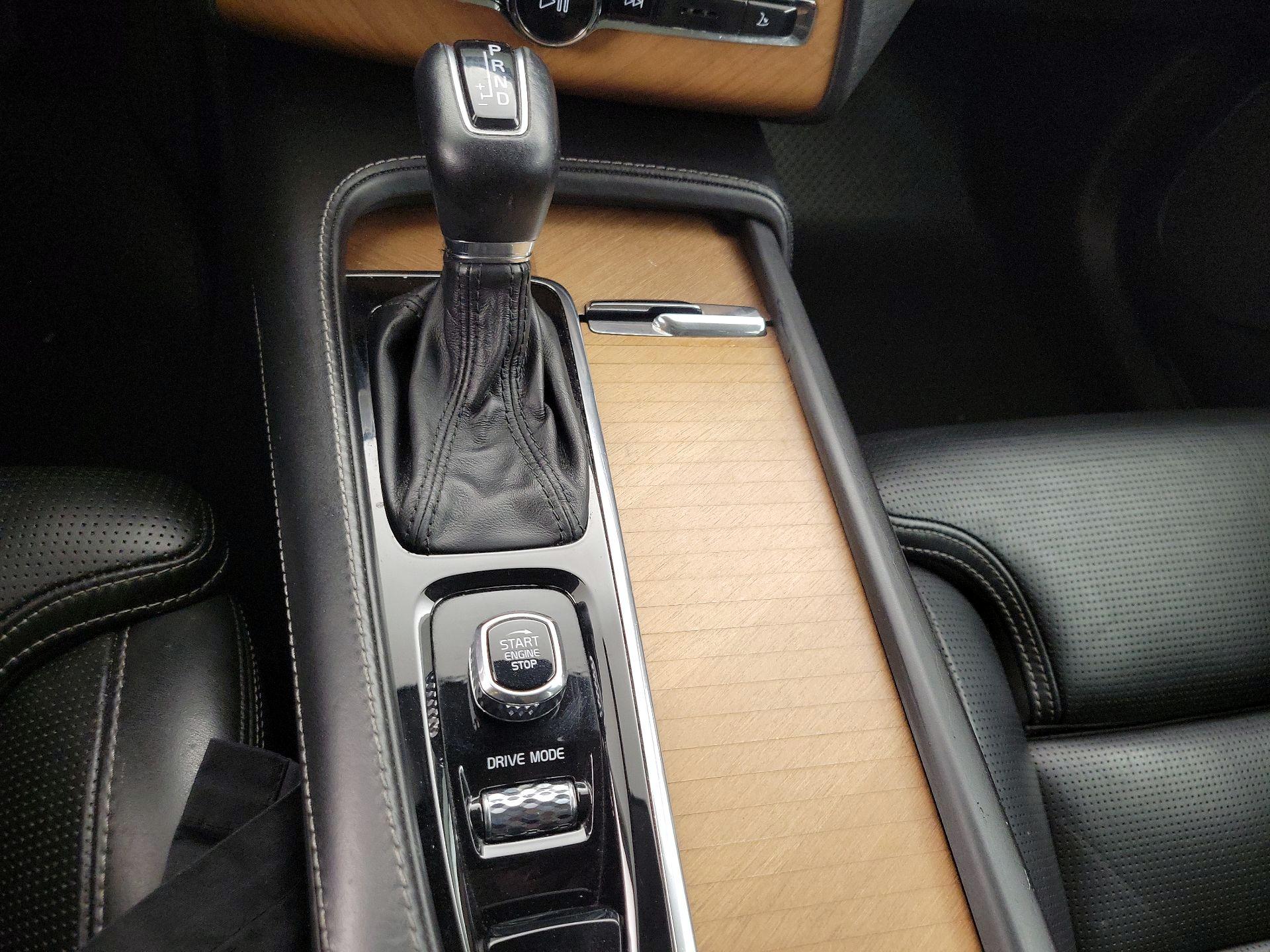 Thumbnail: 2020 Volvo XC90 - 18