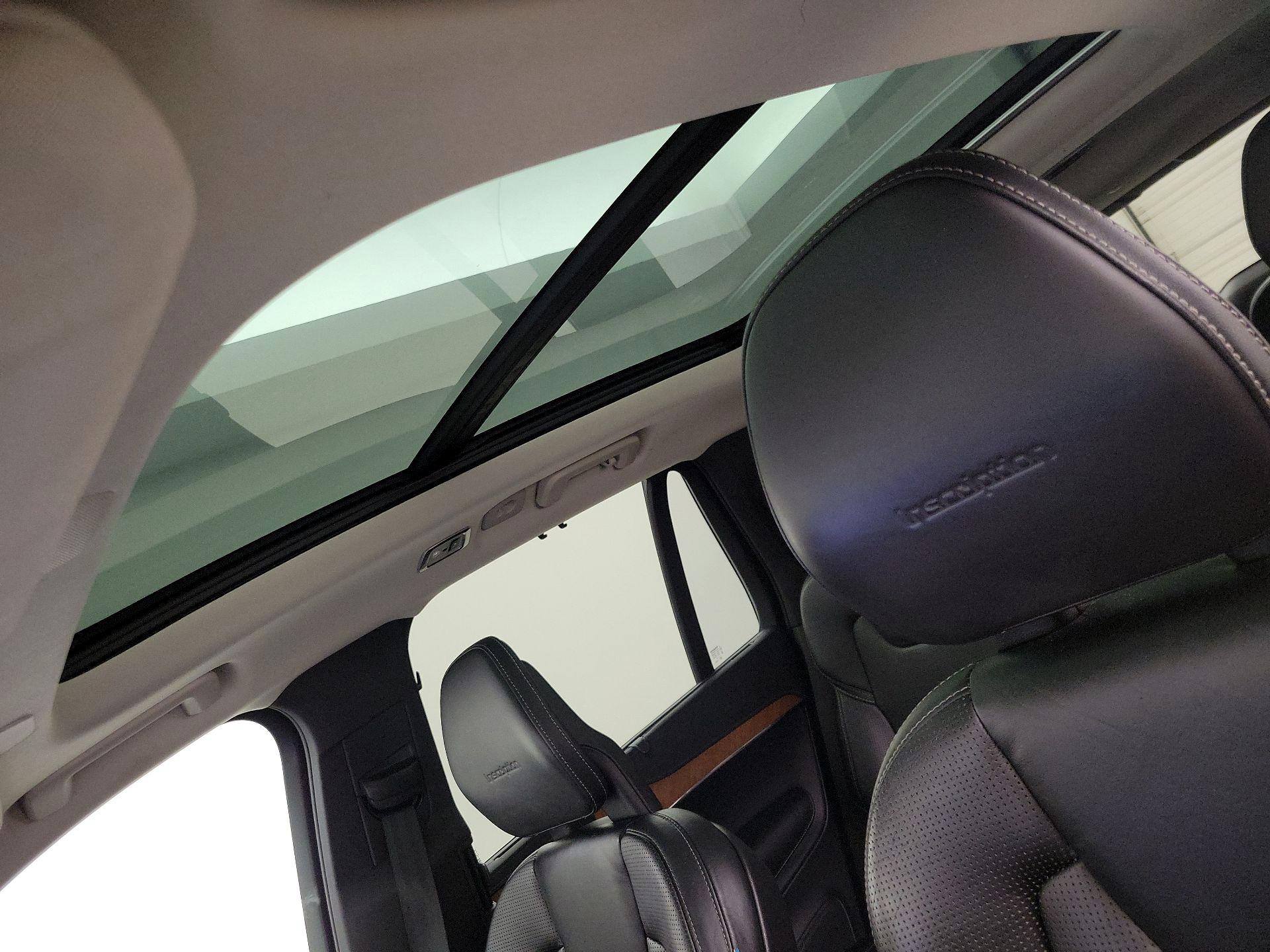 Thumbnail: 2020 Volvo XC90 - 20