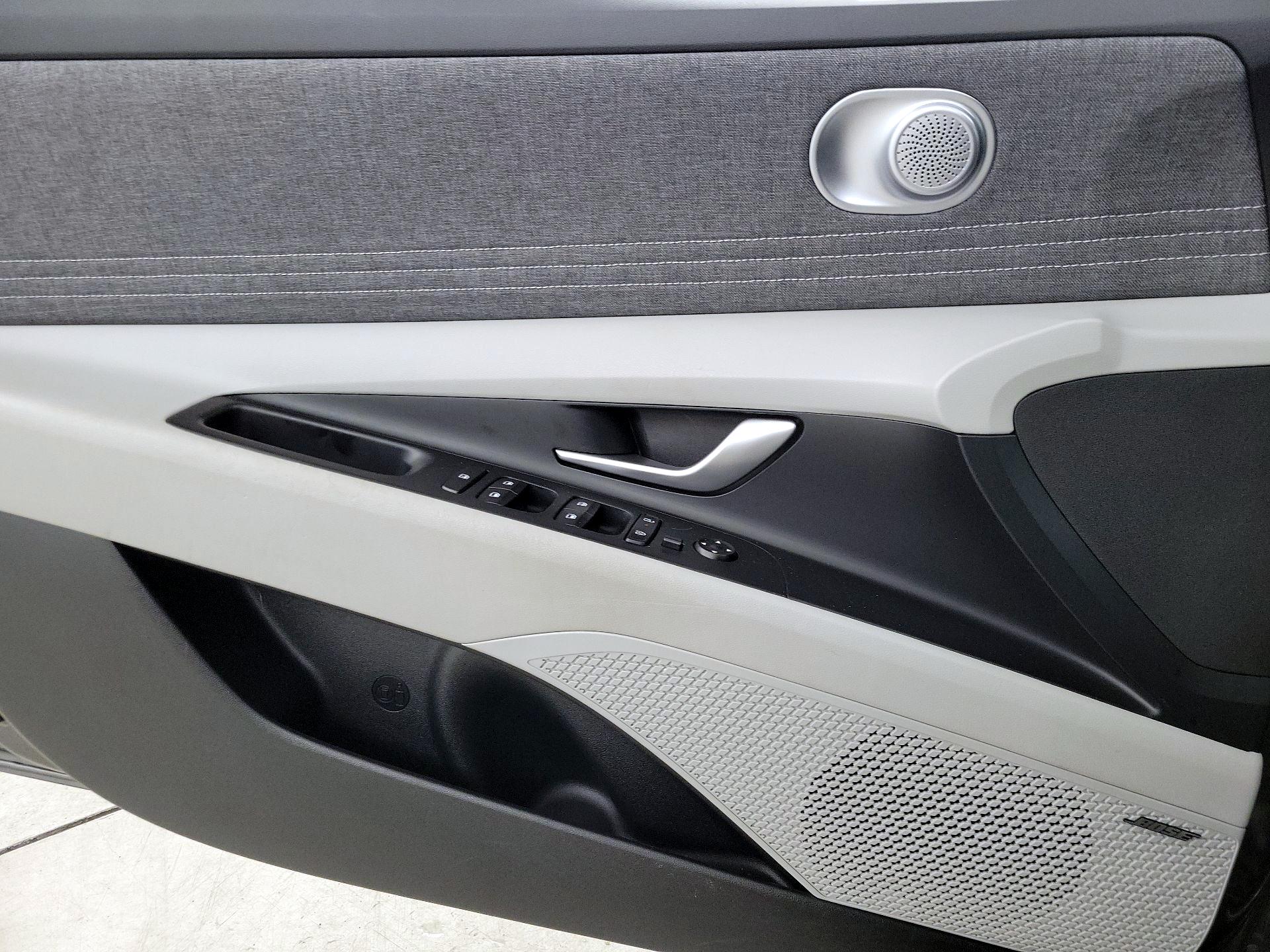 Thumbnail: 2024 Hyundai Elantra - 12