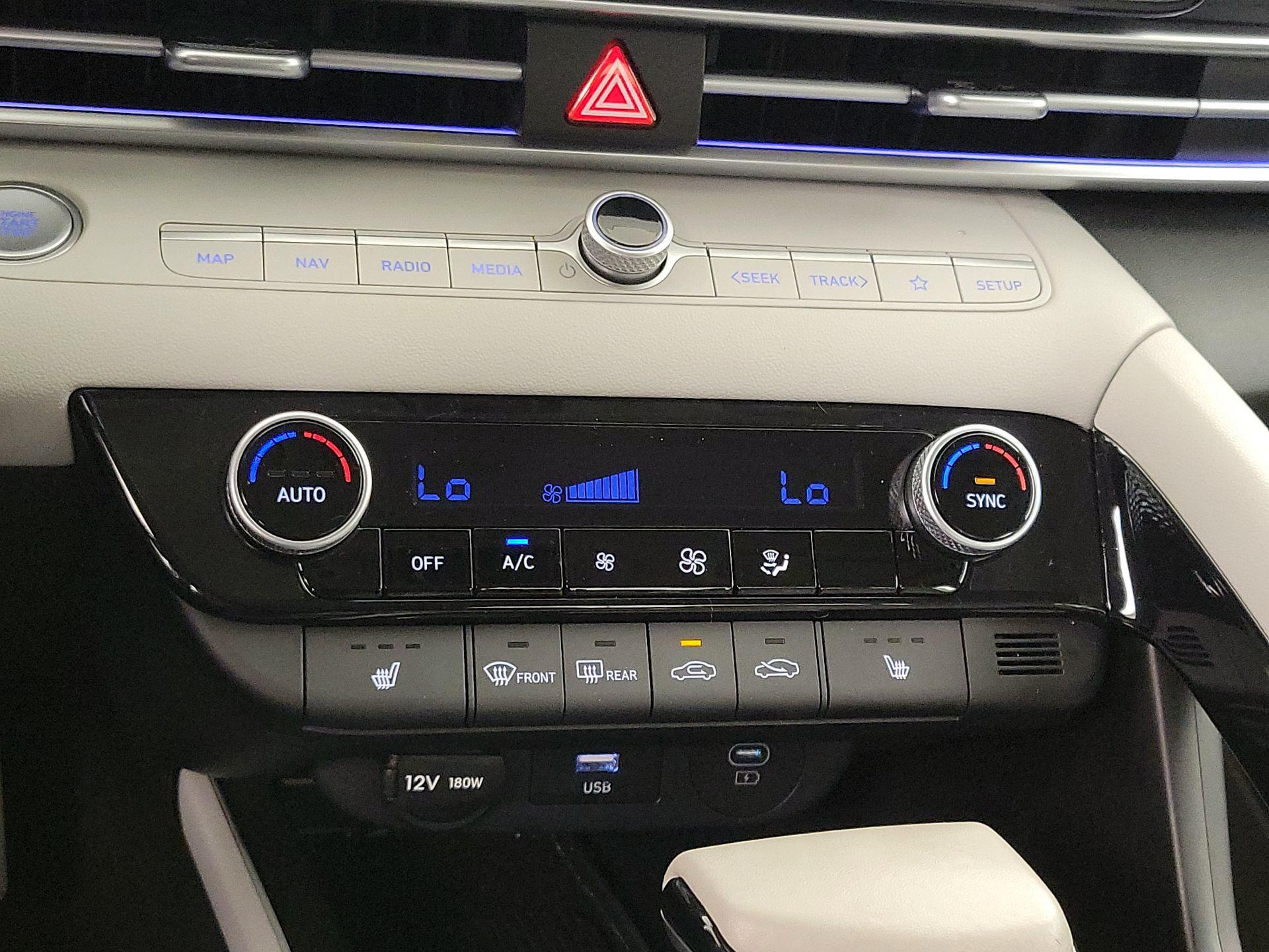 Thumbnail: 2024 Hyundai Elantra - 17