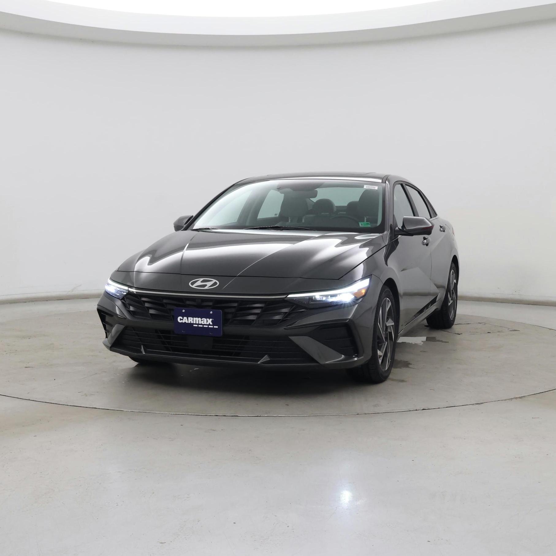 Thumbnail: 2024 Hyundai Elantra - 4