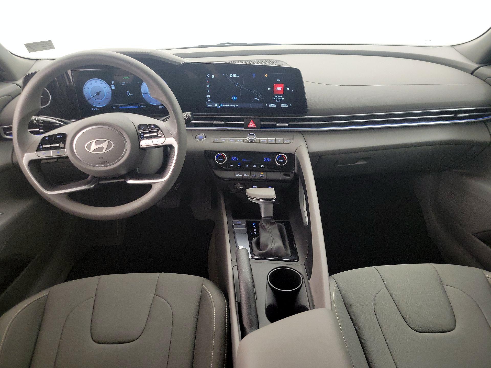 Thumbnail: 2024 Hyundai Elantra - 9
