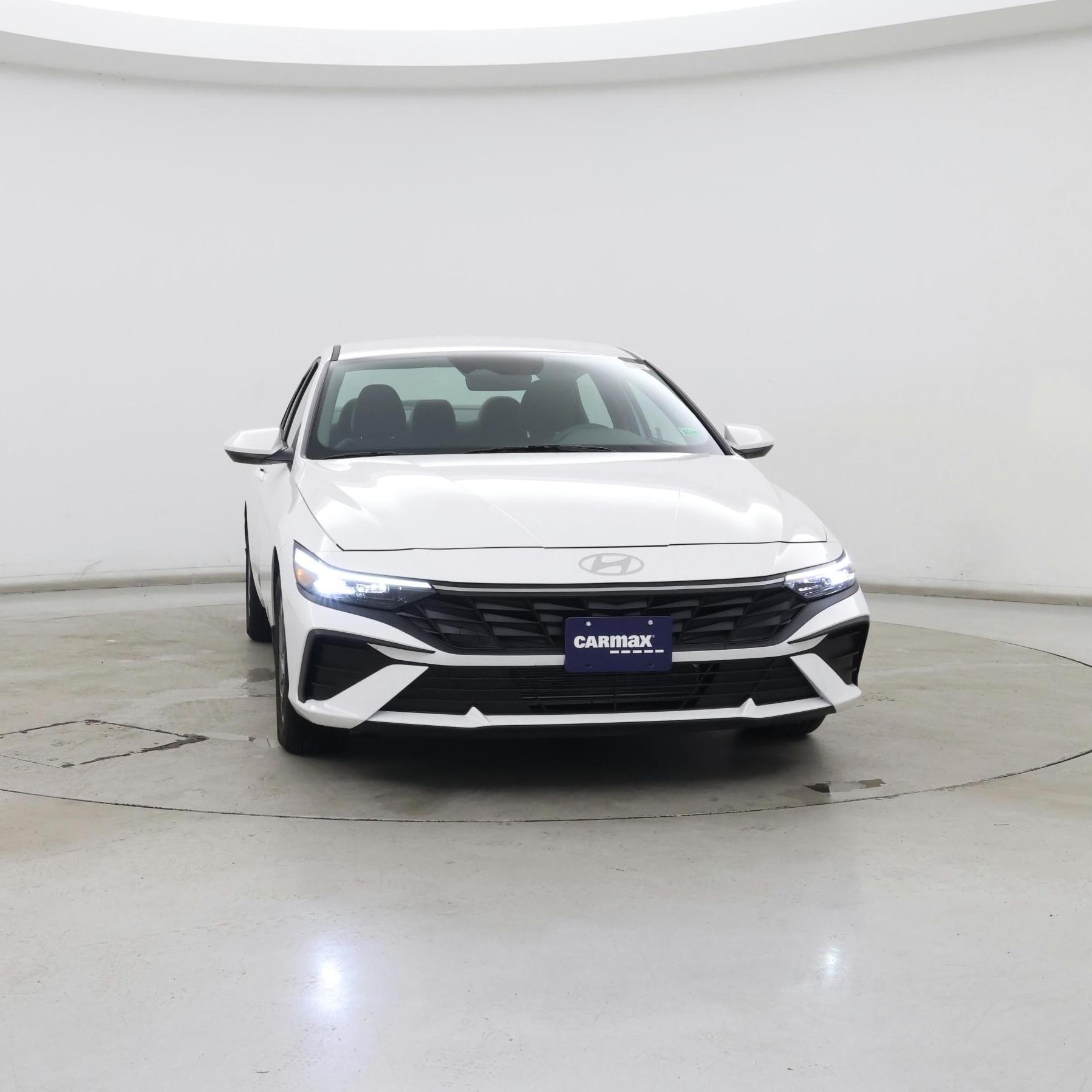 Thumbnail: 2024 Hyundai Elantra - 5