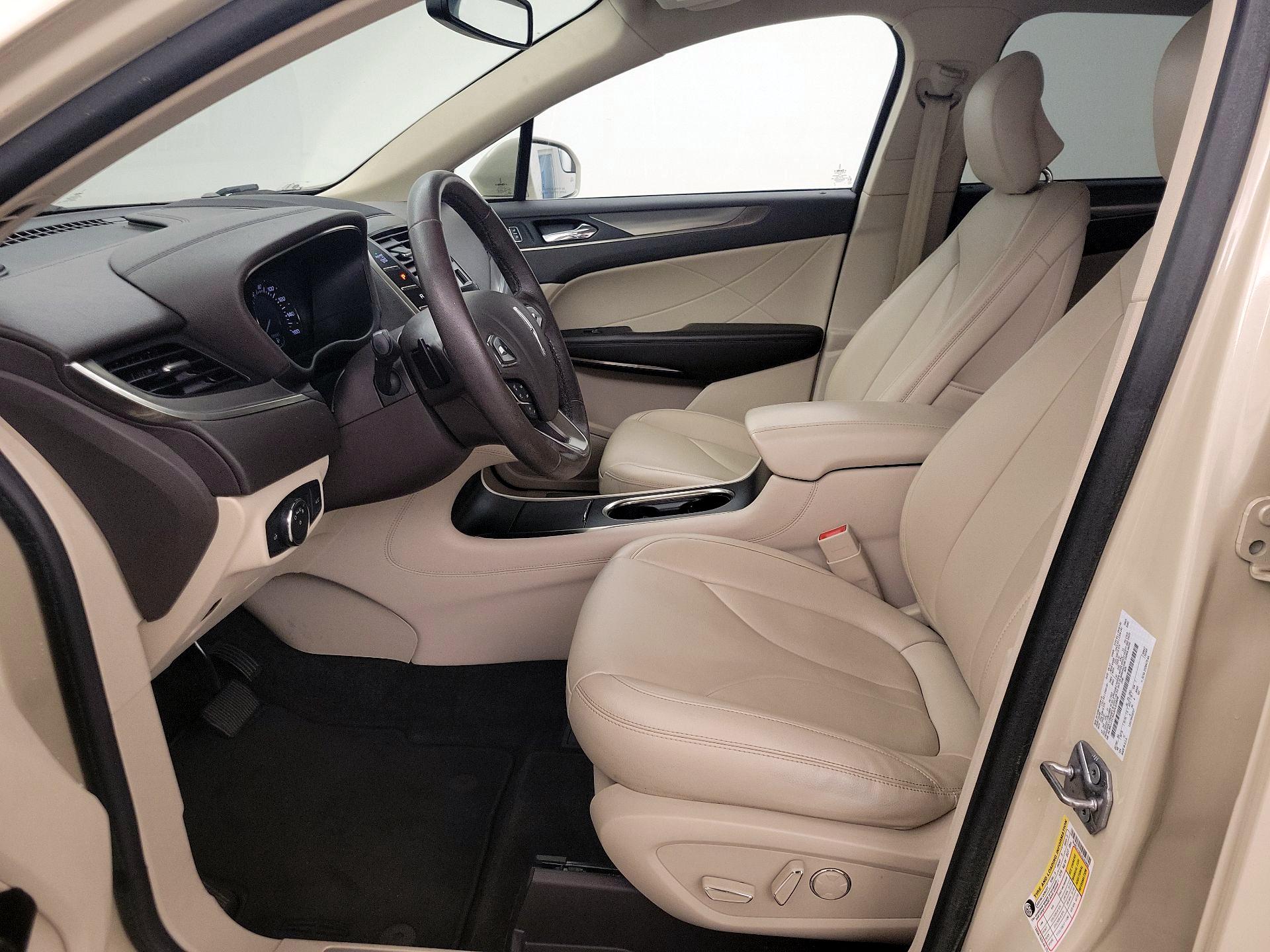 Thumbnail: 2018 Lincoln MKC - 11
