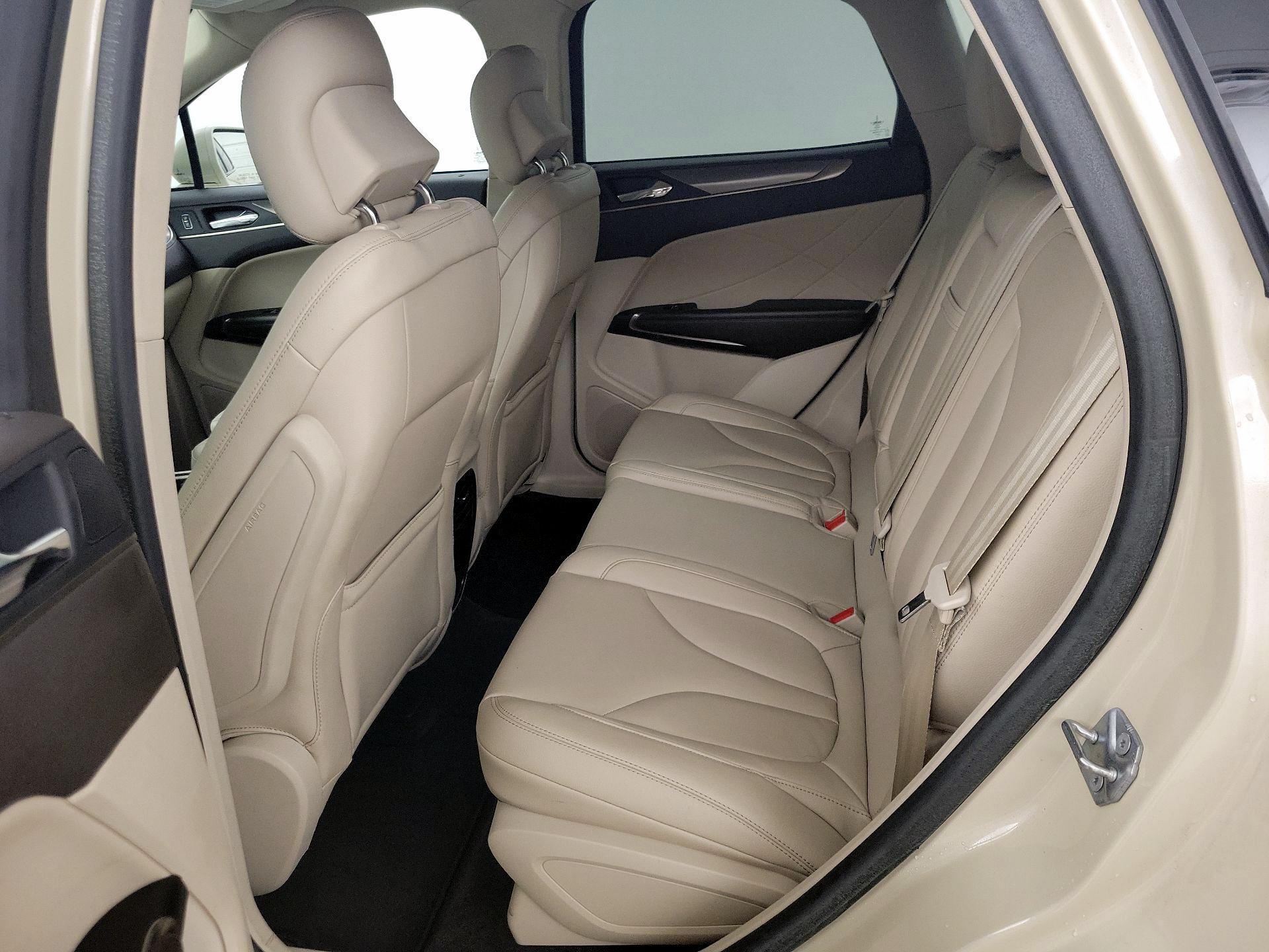 Thumbnail: 2018 Lincoln MKC - 19