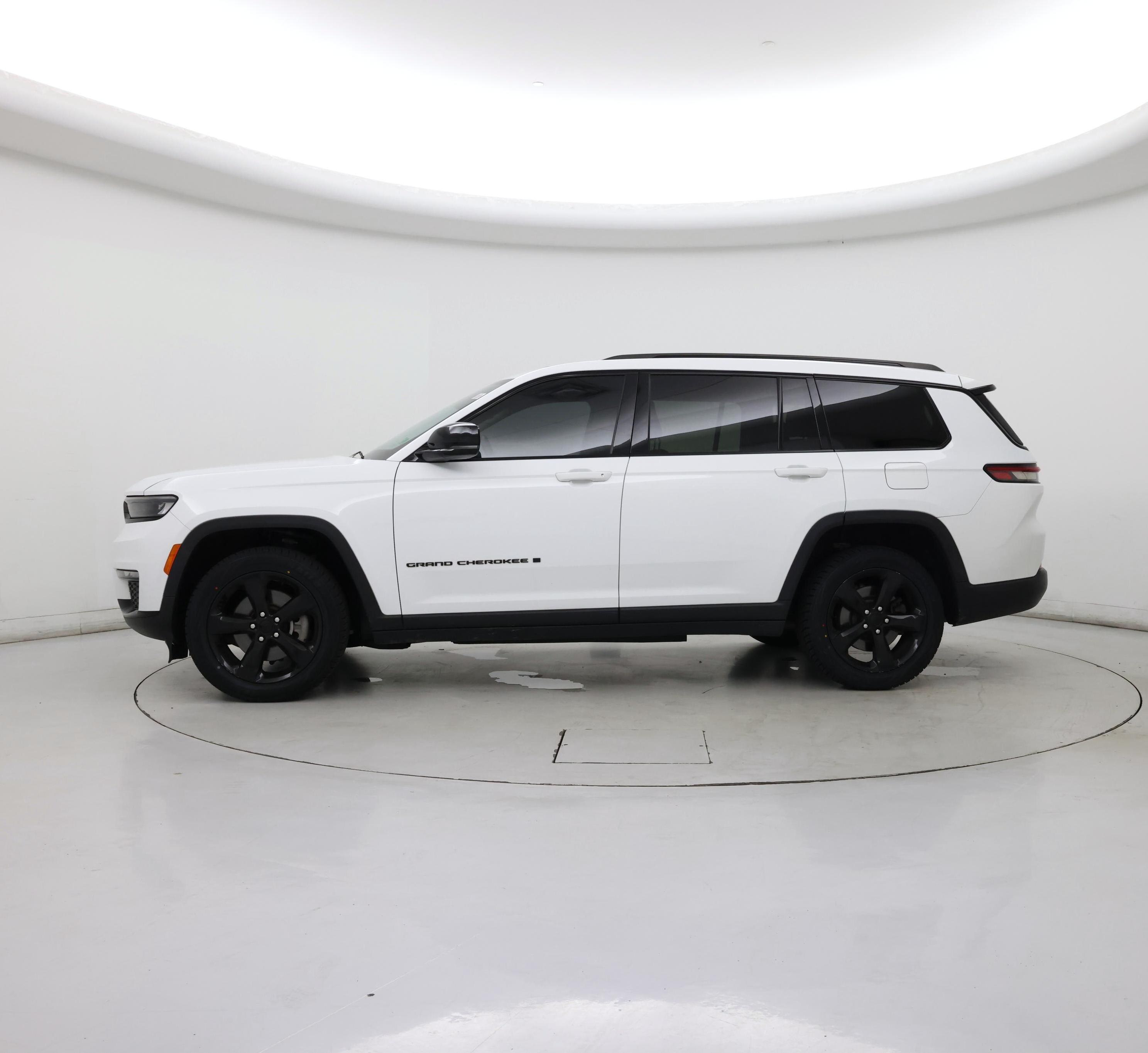 Thumbnail: 2022 Jeep Grand Cherokee L - 3